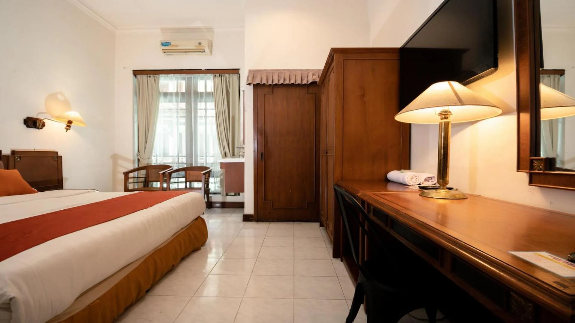 Bed in HOTEL SAPTA GRIA