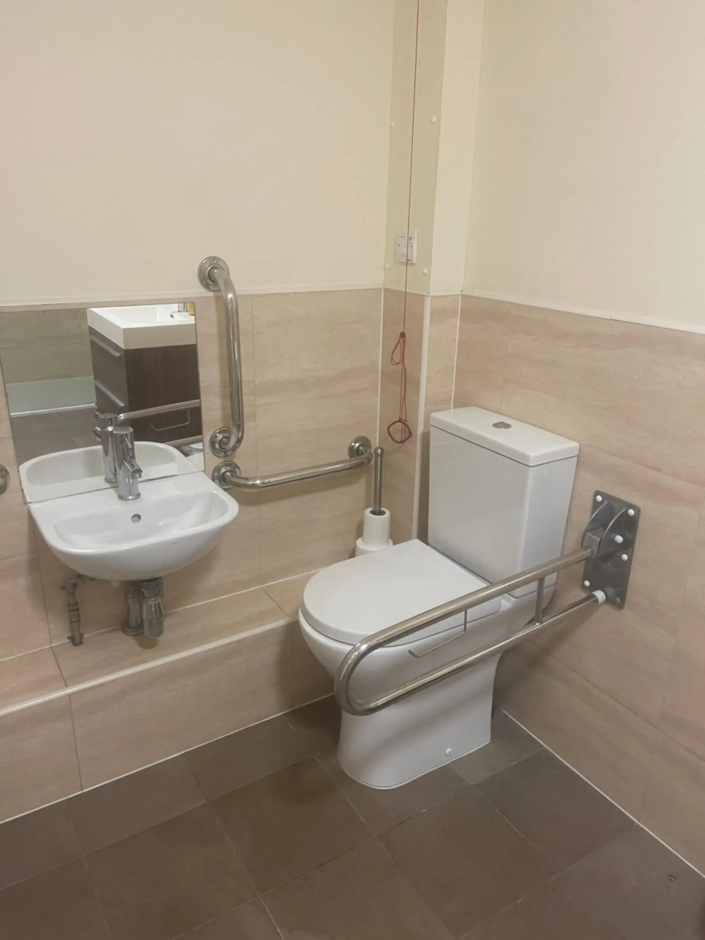 King Room - Disability Access in The Chetwynde - Self Check In HMO King Room - Disability Access in The Chetwynde - Self Check In HMO