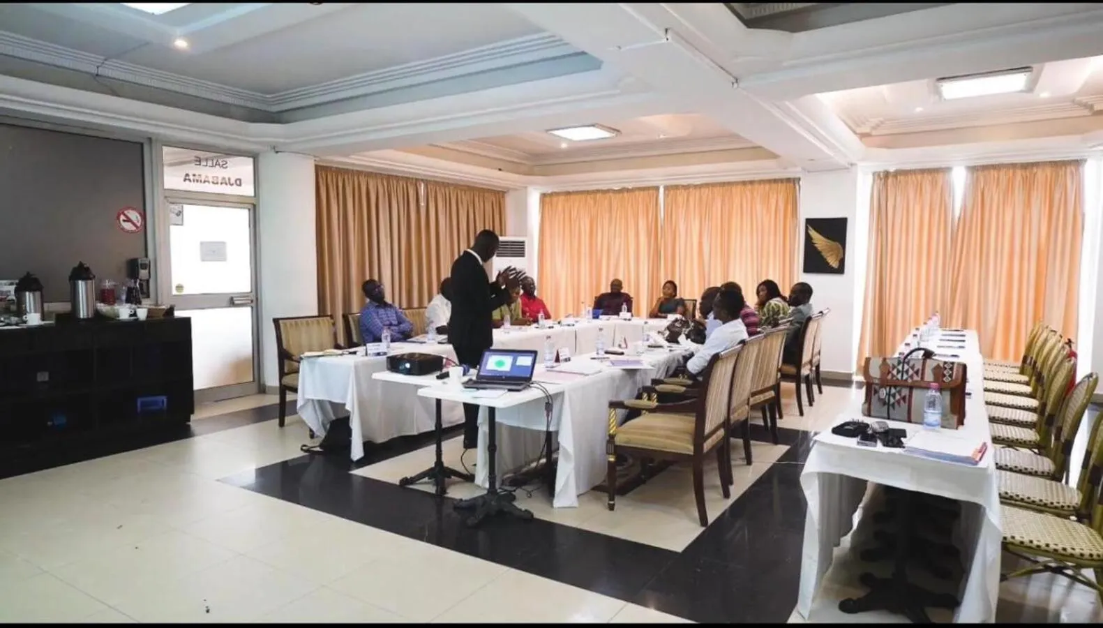 Nobila Airport Hotel