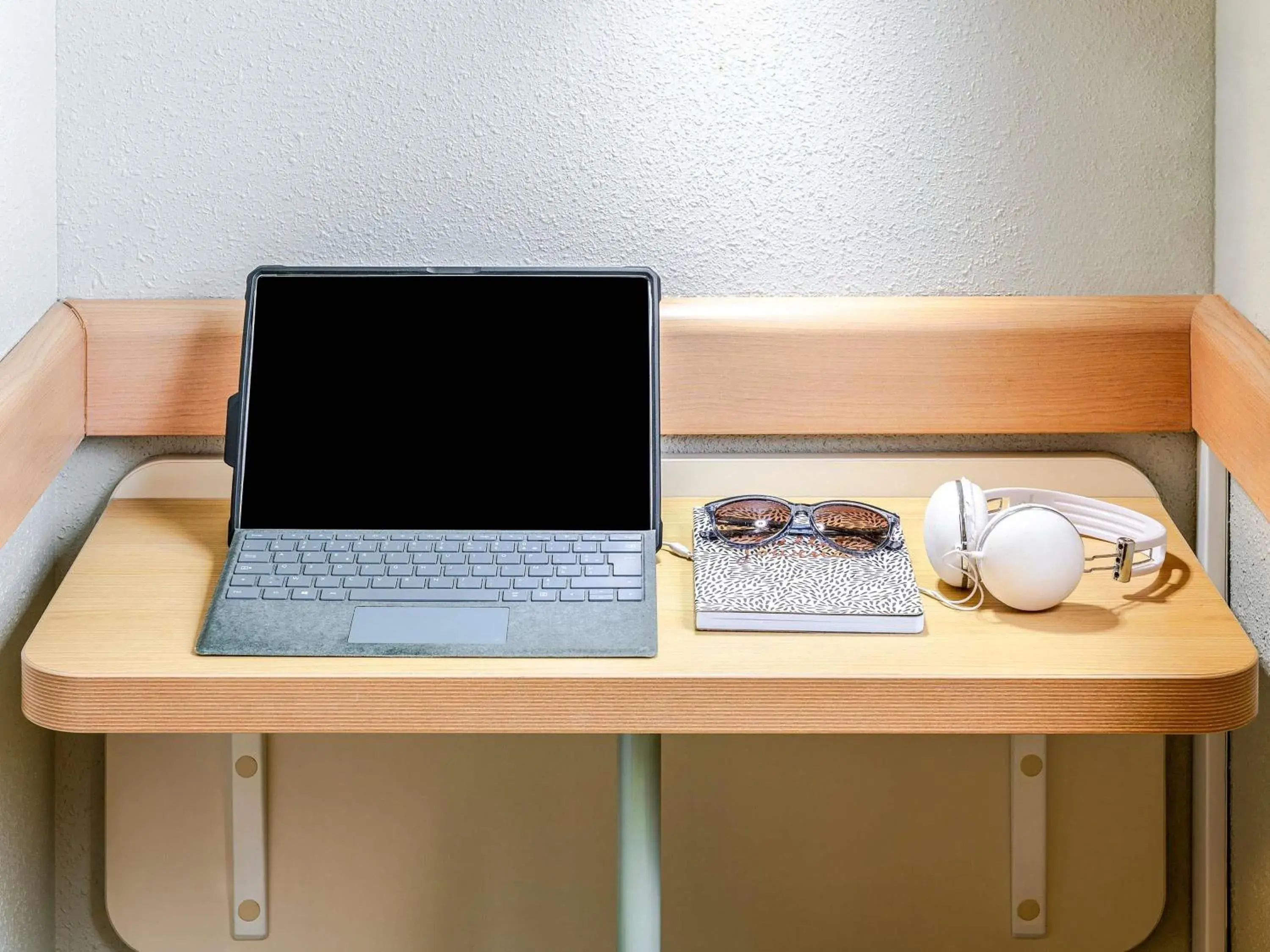 Double Room with Bunk Bed in Ibis Budget Bilbao Barakaldo Double Room with Bunk Bed in Ibis Budget Bilbao Barakaldo