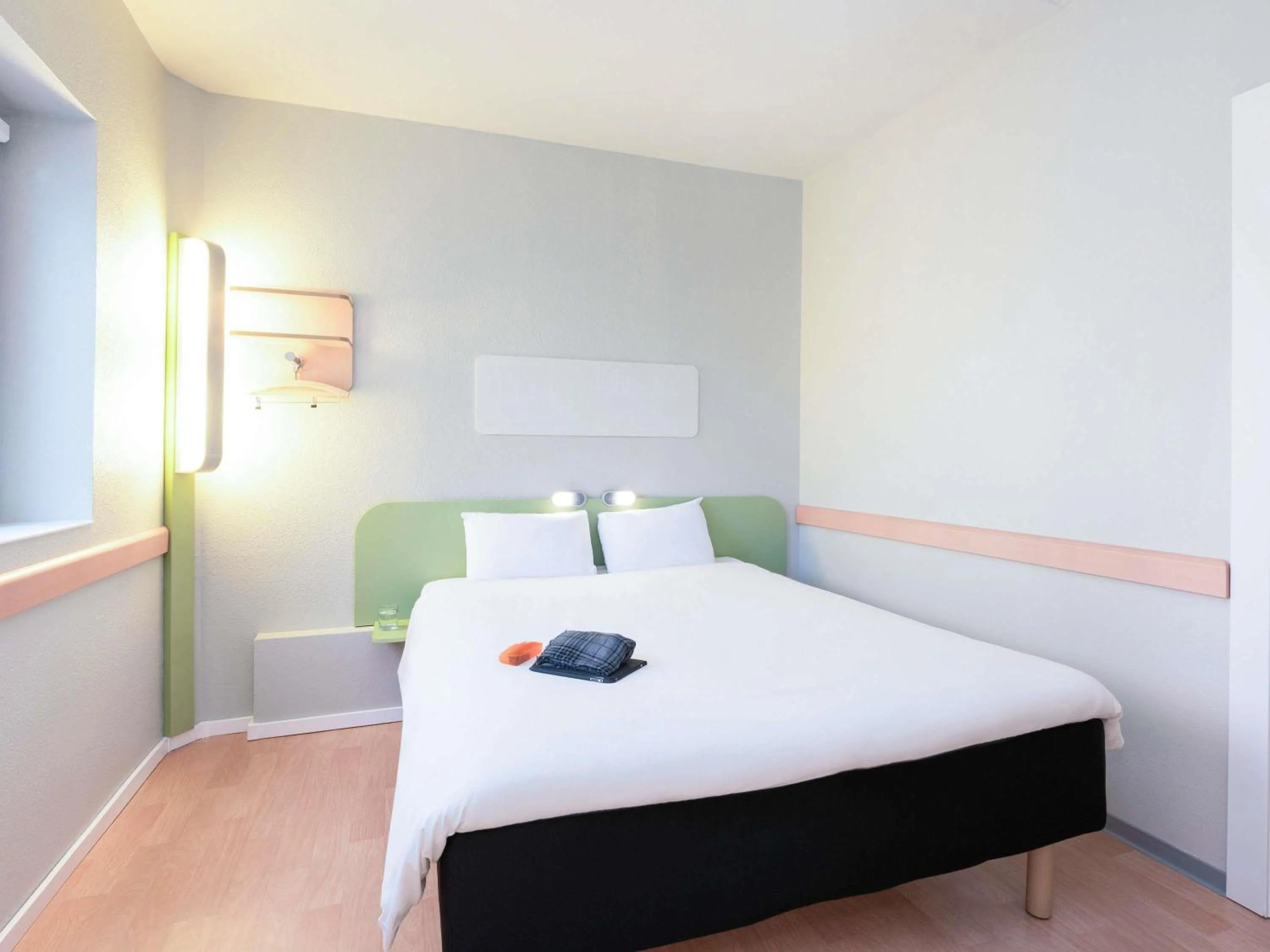 Bedroom, Bed in Ibis Budget Bilbao Barakaldo