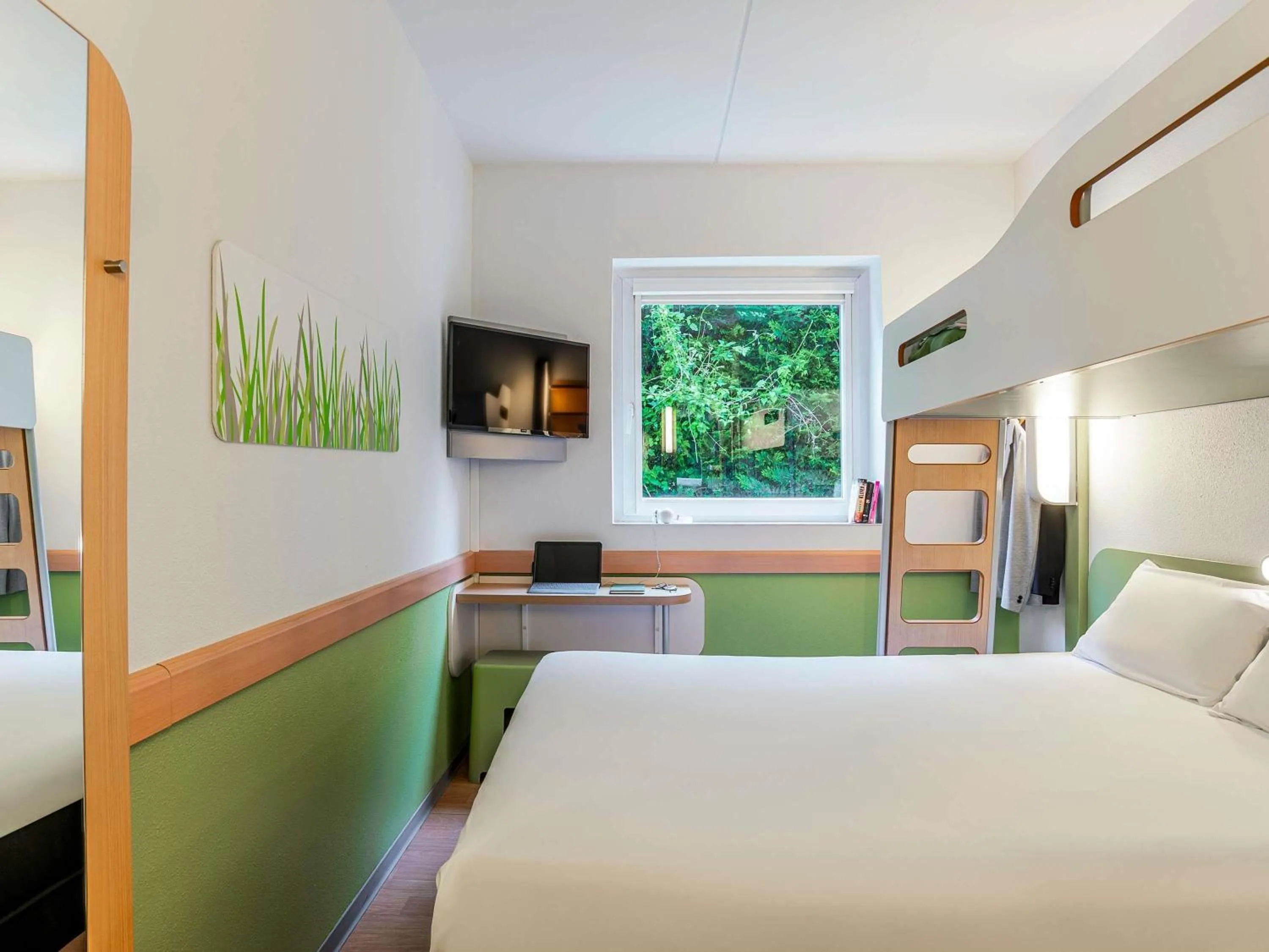 Bedroom, Bed in Ibis Budget Bilbao Barakaldo