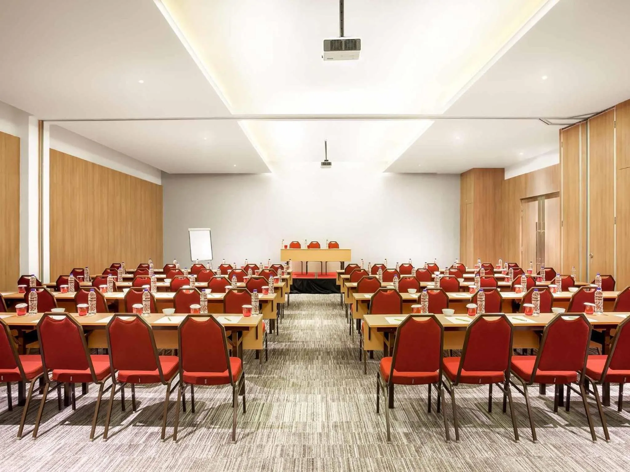 Meeting/conference room in Ibis Makassar City Center
