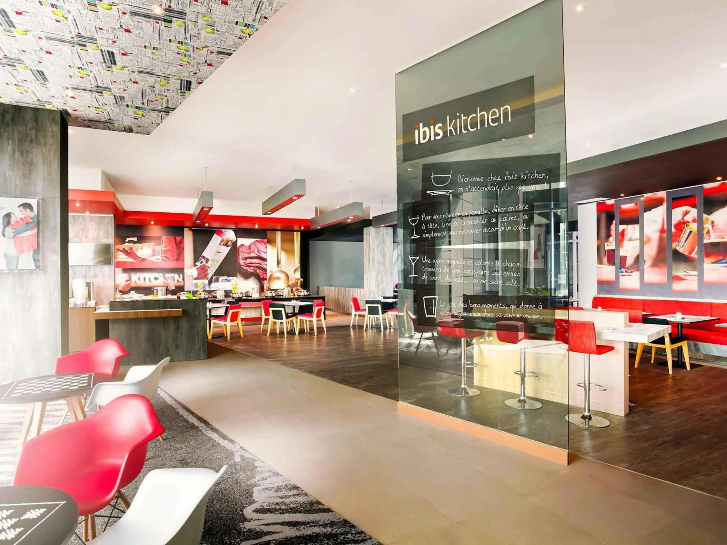 Restaurant/places to eat in Ibis Makassar City Center