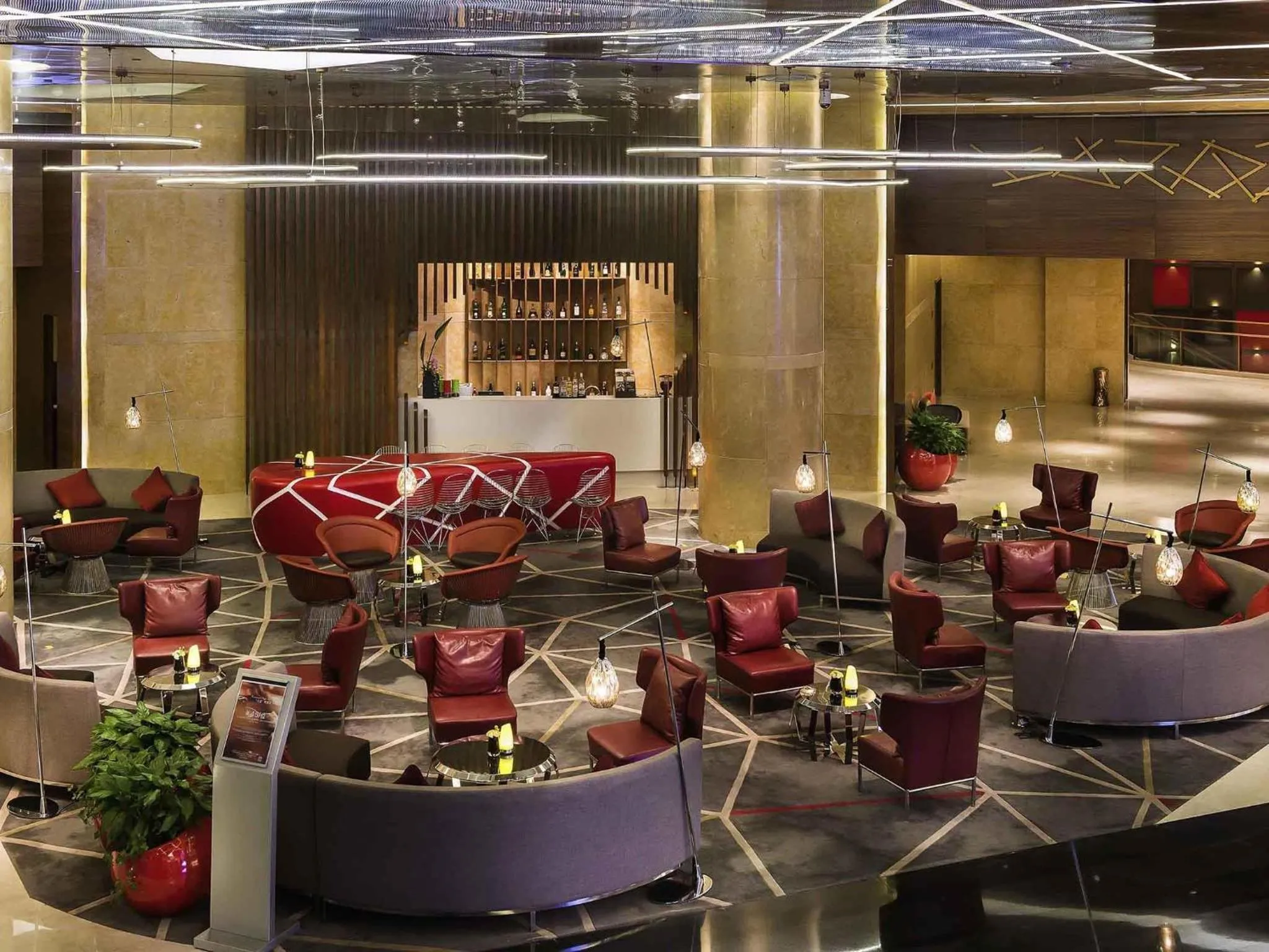 Lounge or bar in Pullman Nanjing Lukou Airport