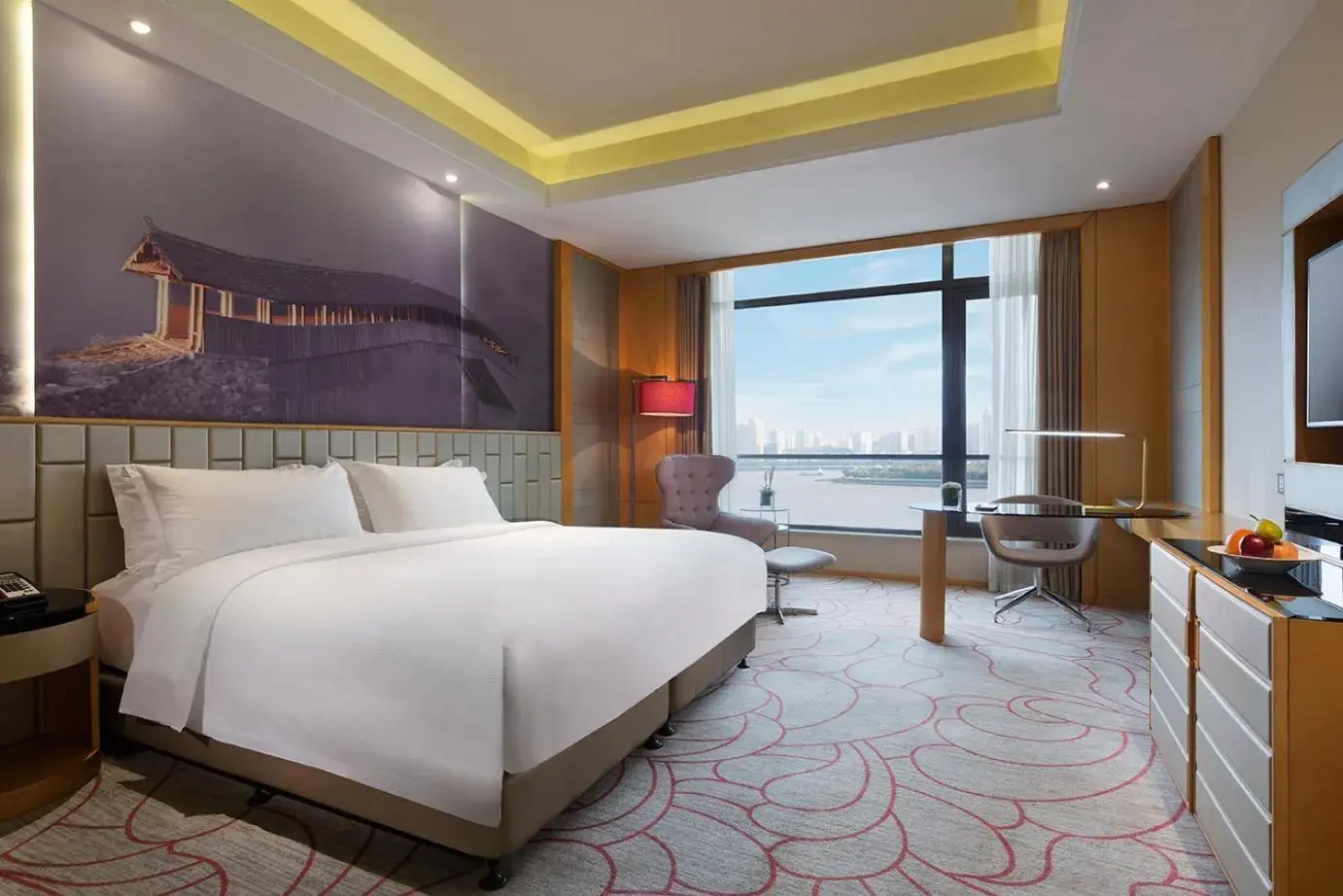 Deluxe King Room with River or Park View in Pullman Wenzhou Deluxe King Room with River or Park View in Pullman Wenzhou
