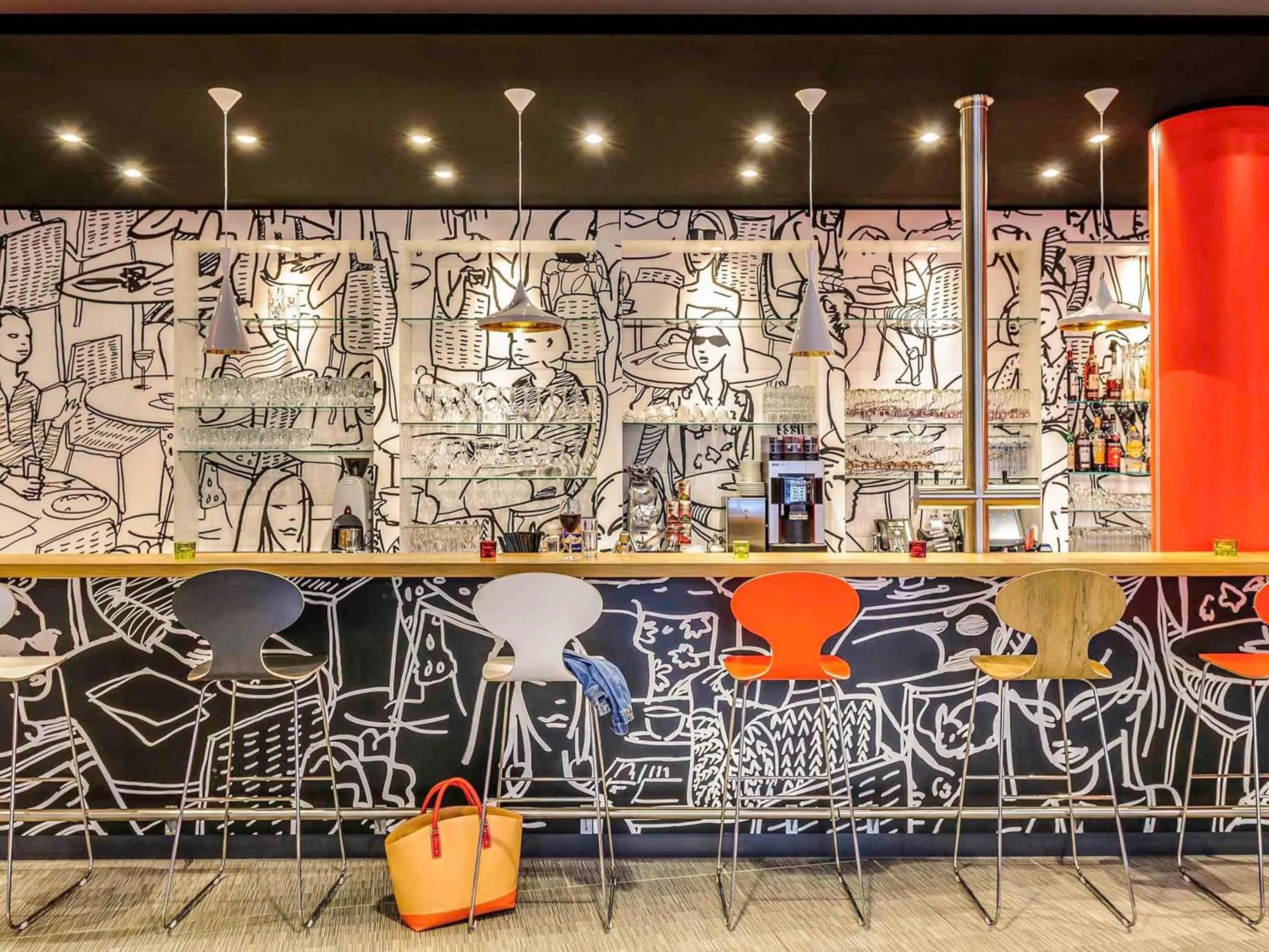 Lounge or bar in Ibis München City Arnulfpark