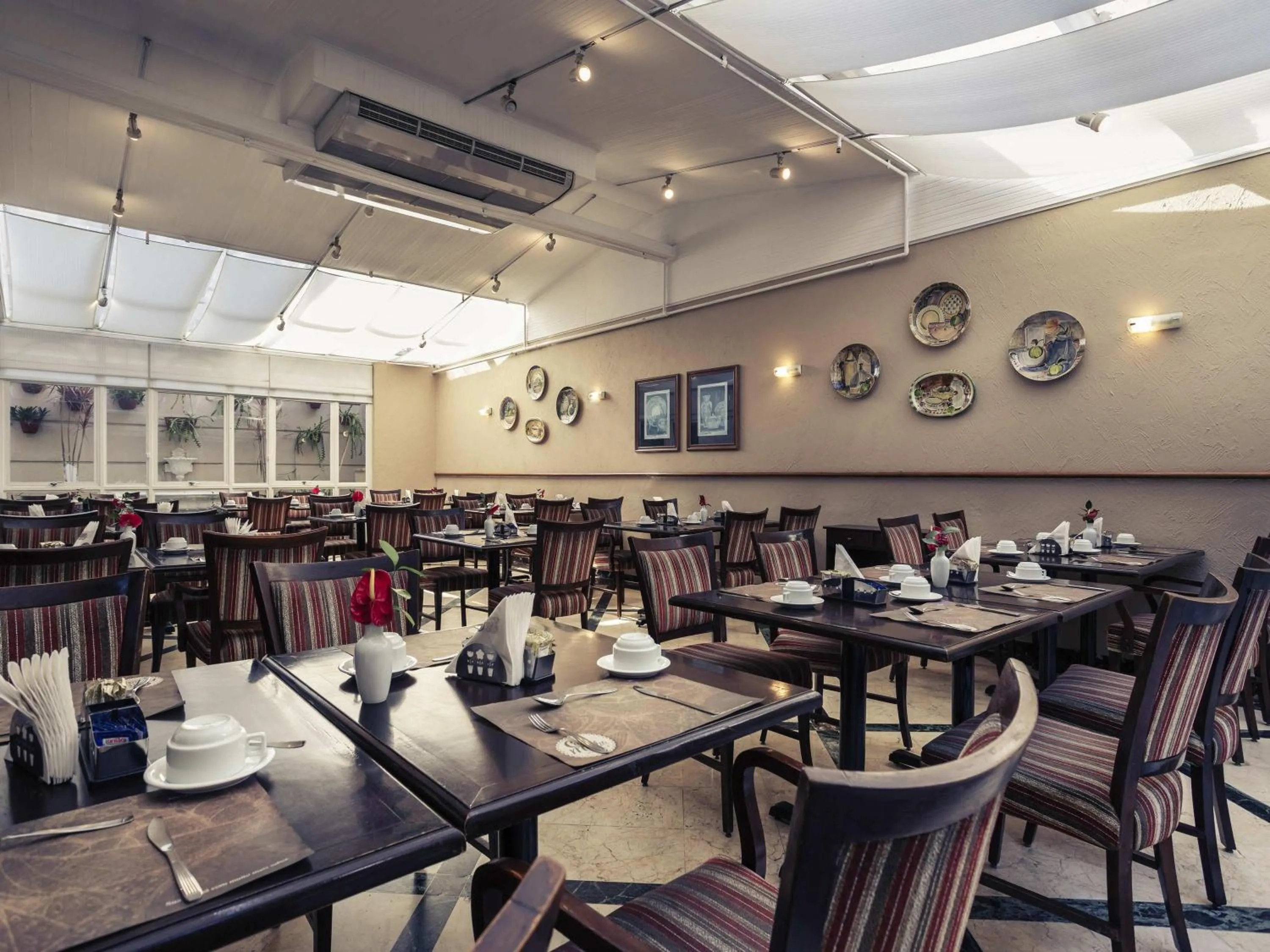 Restaurant/places to eat in Mercure Sao Paulo Pinheiros