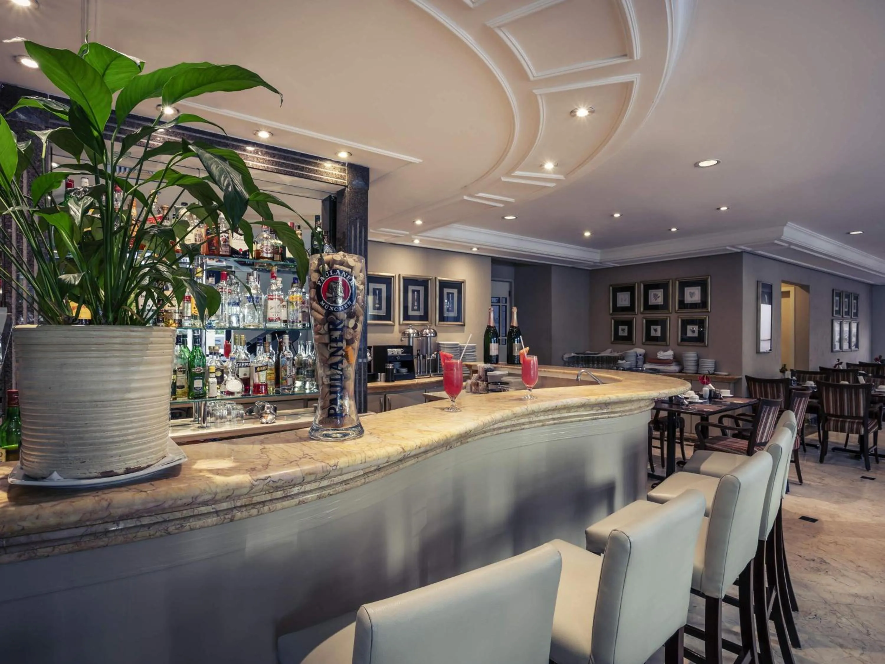 Lounge or bar in Mercure Sao Paulo Pinheiros