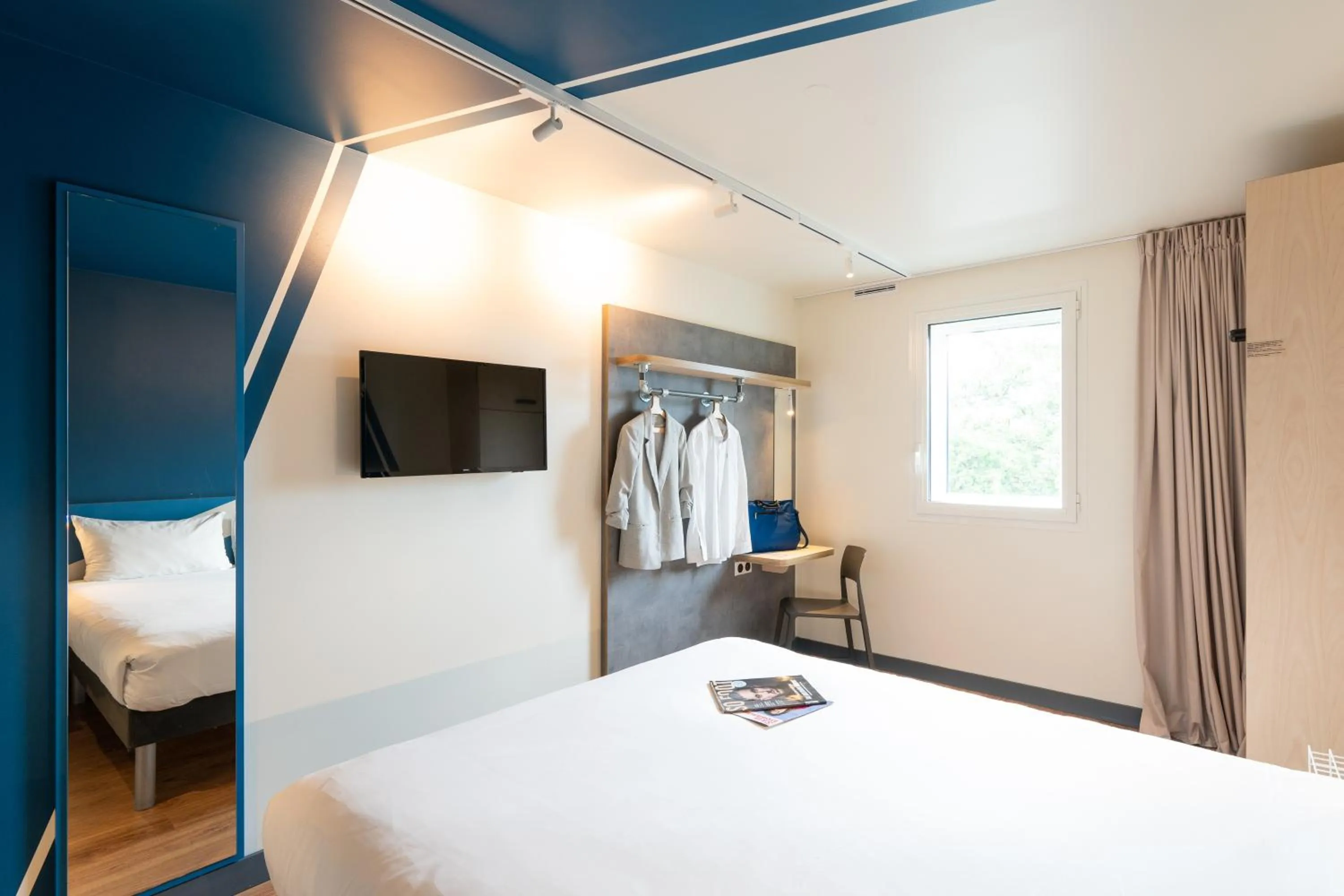 Bed in ibis budget Lyon Centre Confluence