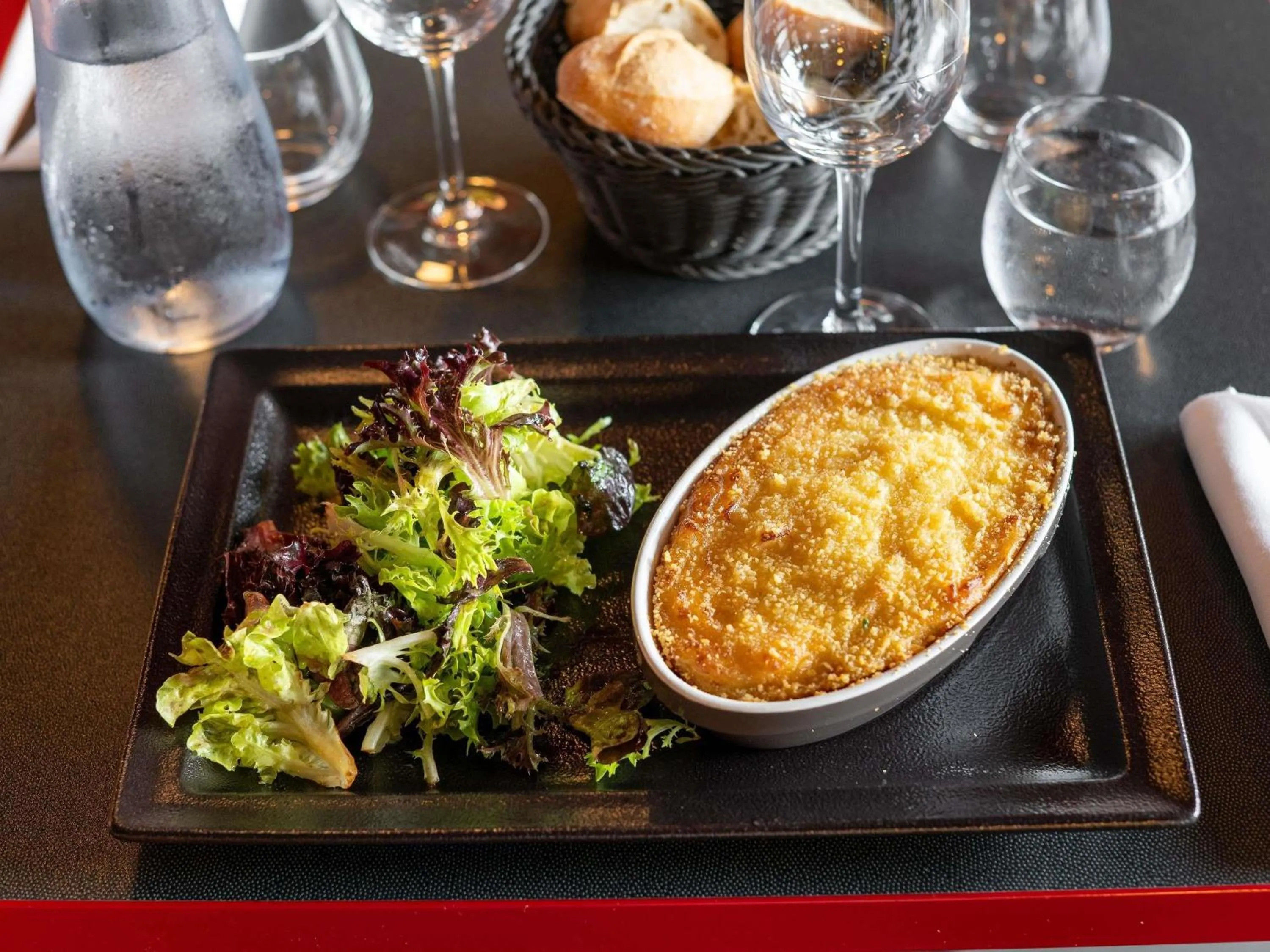 Restaurant/places to eat in ibis budget Lyon Centre Confluence