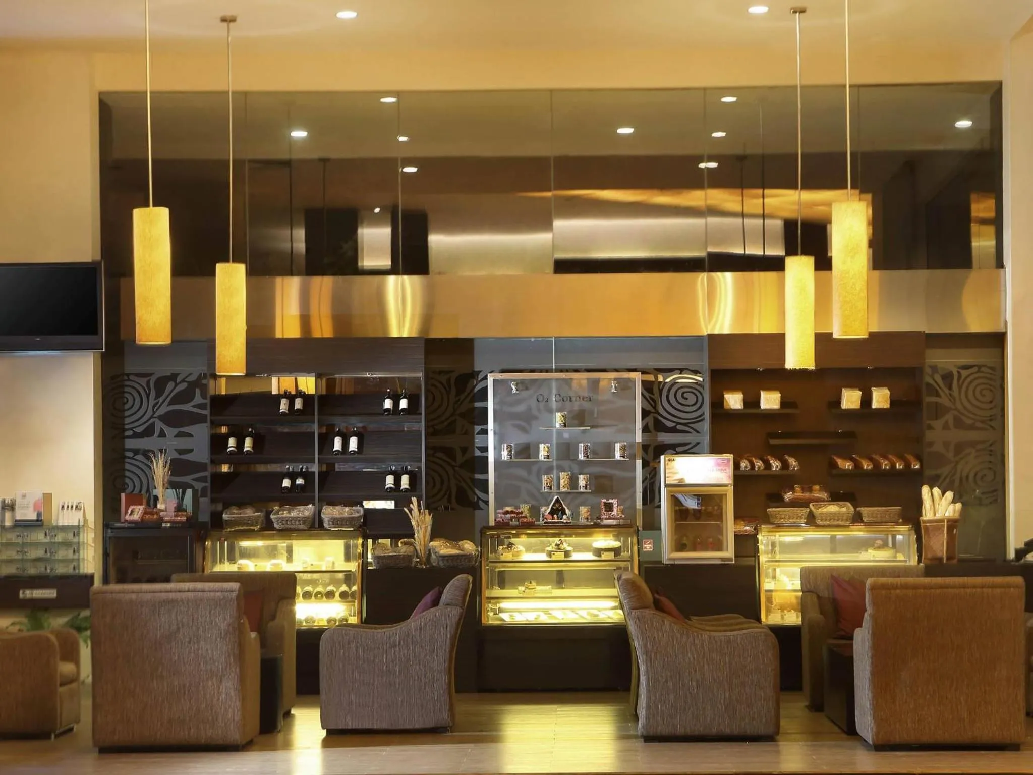 Lounge or bar in Novotel Balikpapan