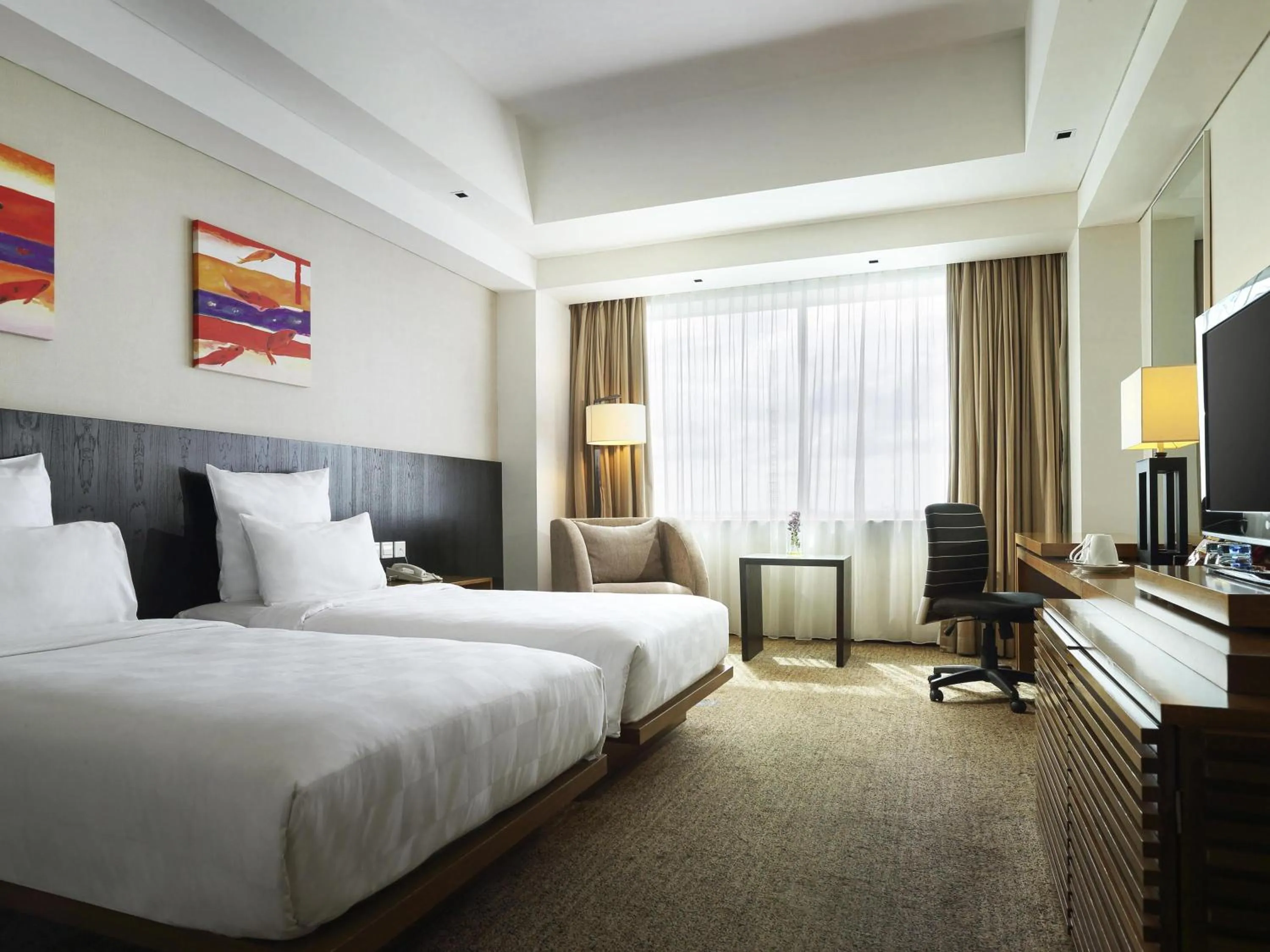 Bedroom, Bed in Novotel Balikpapan