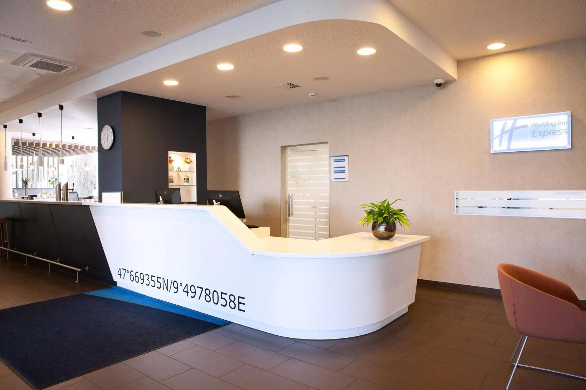 Property building in Holiday Inn Express Friedrichshafen by IHG