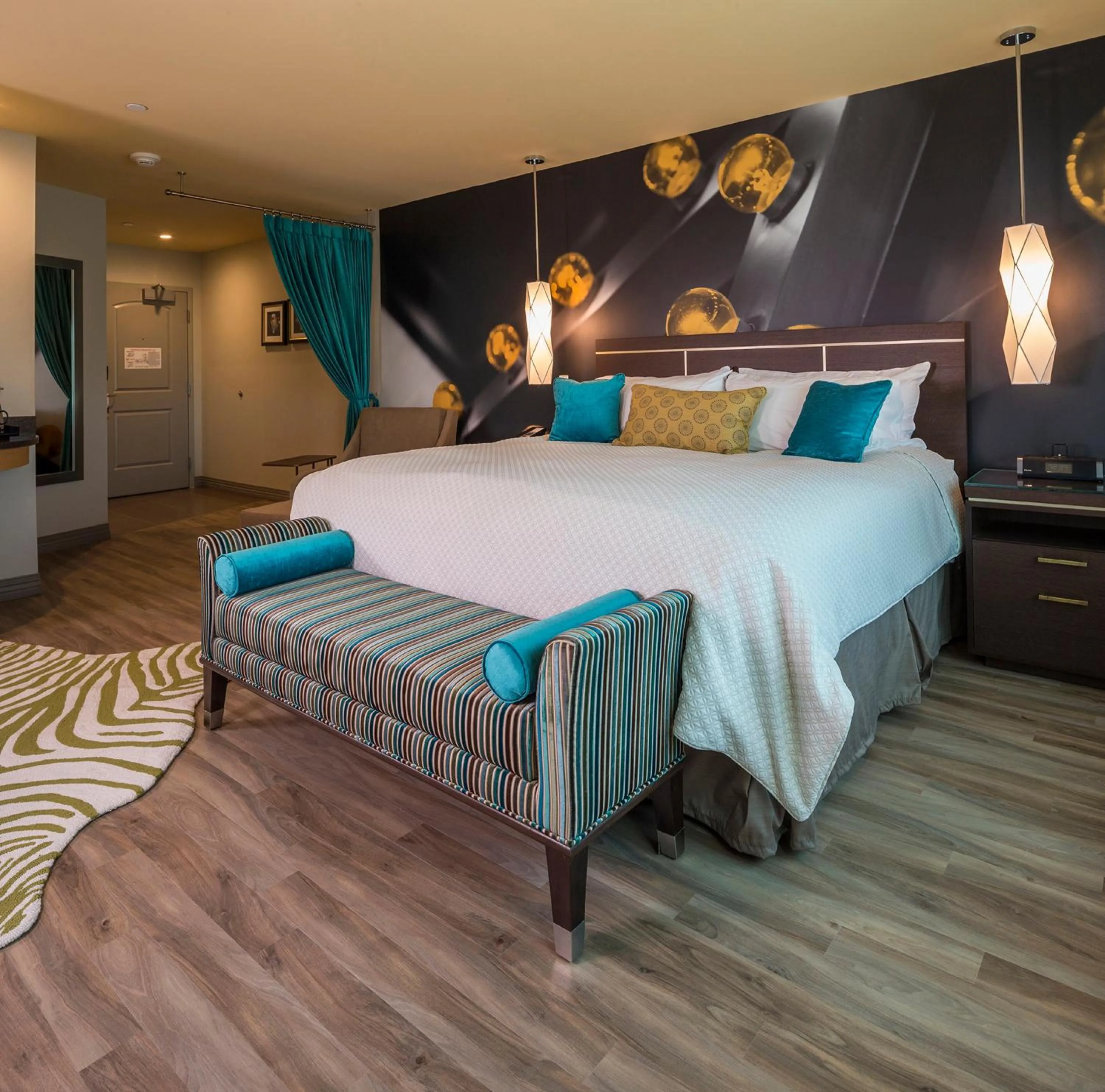 Bed in Hotel Indigo Pittsburgh East Liberty by IHG