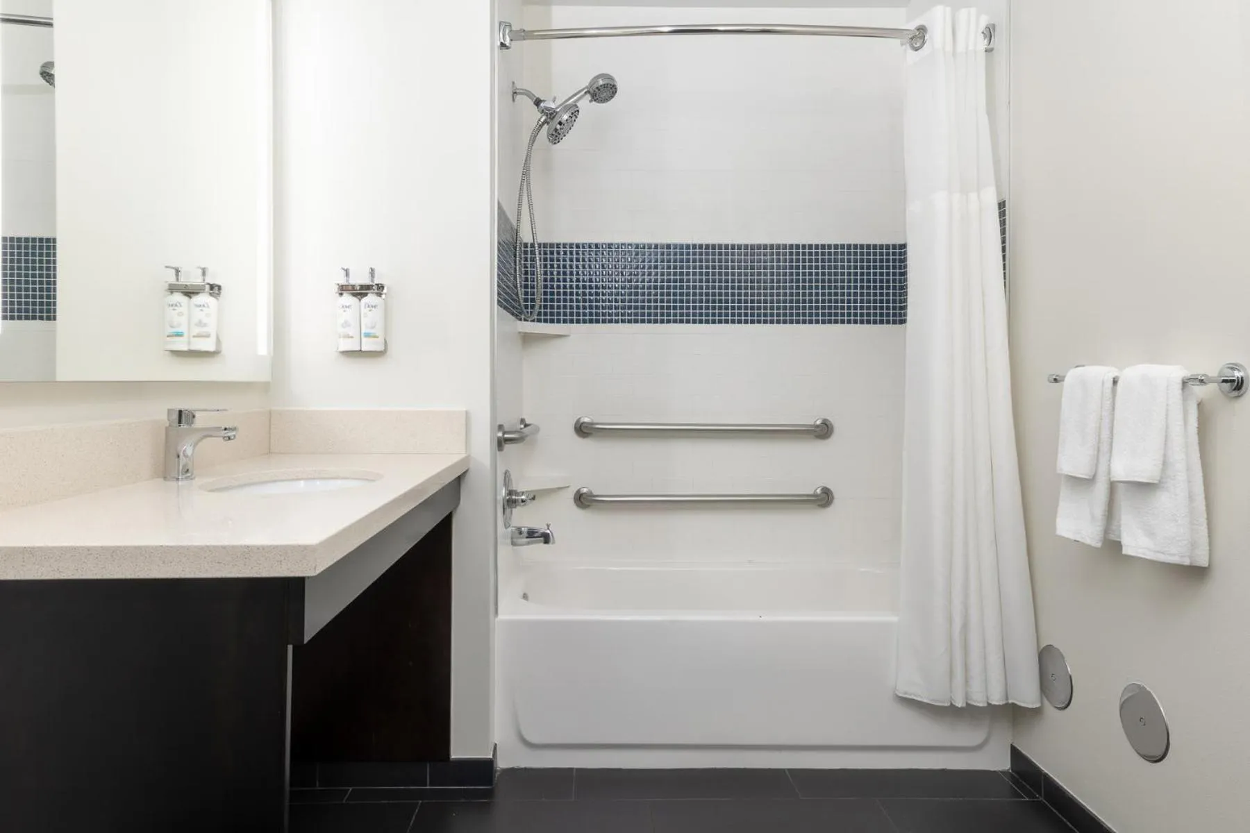 Bath in Staybridge Suites Sacramento-Folsom by IHG