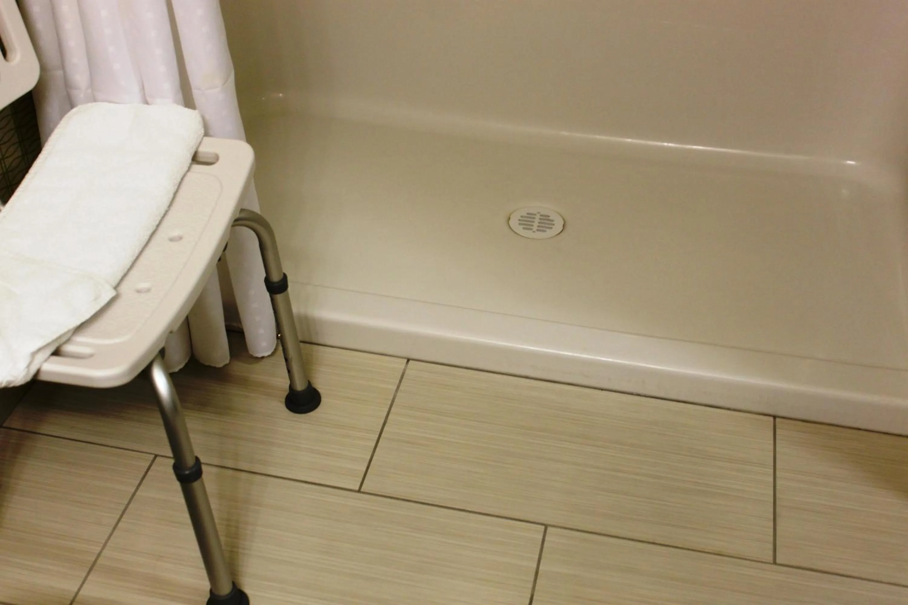 Bathroom in Holiday Inn Express Yorkton East by IHG