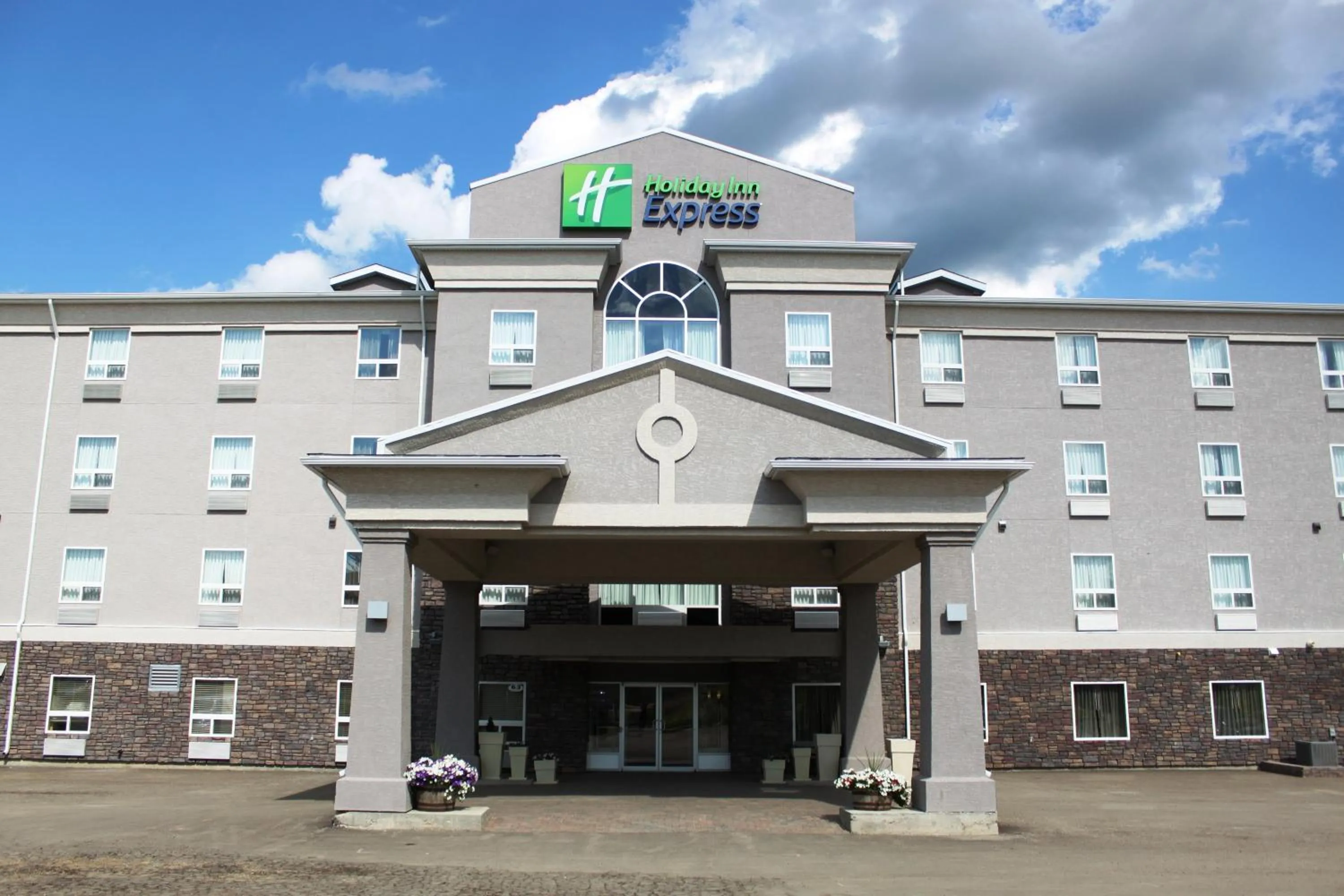 Property building in Holiday Inn Express Yorkton East by IHG