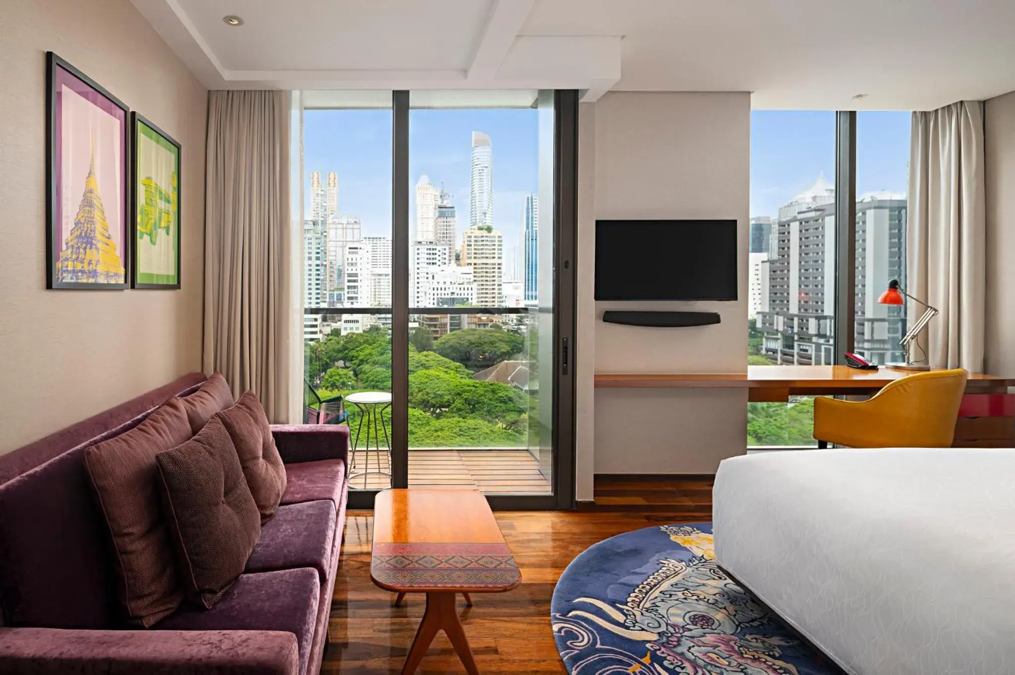 King Standard Garden View Balcony in Hotel Indigo Bangkok Wireless Road by IHG King Standard Garden View Balcony in Hotel Indigo Bangkok Wireless Road by IHG