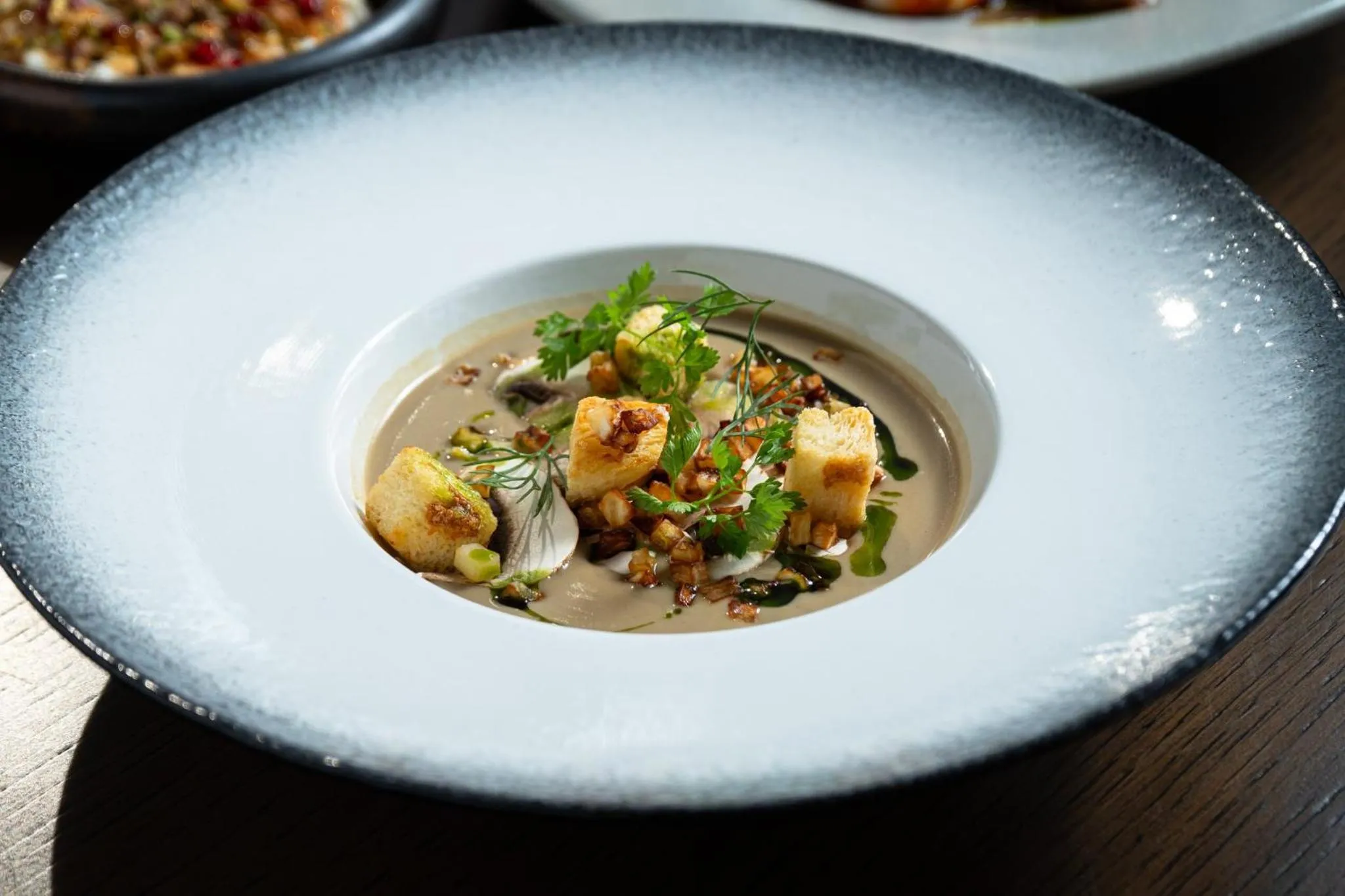 Restaurant/places to eat in Hotel Indigo Bangkok Wireless Road by IHG