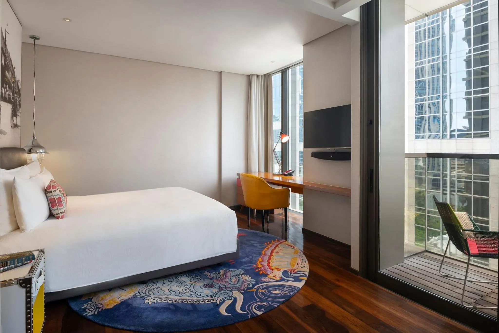 Photo of the whole room, Bed in Hotel Indigo Bangkok Wireless Road by IHG