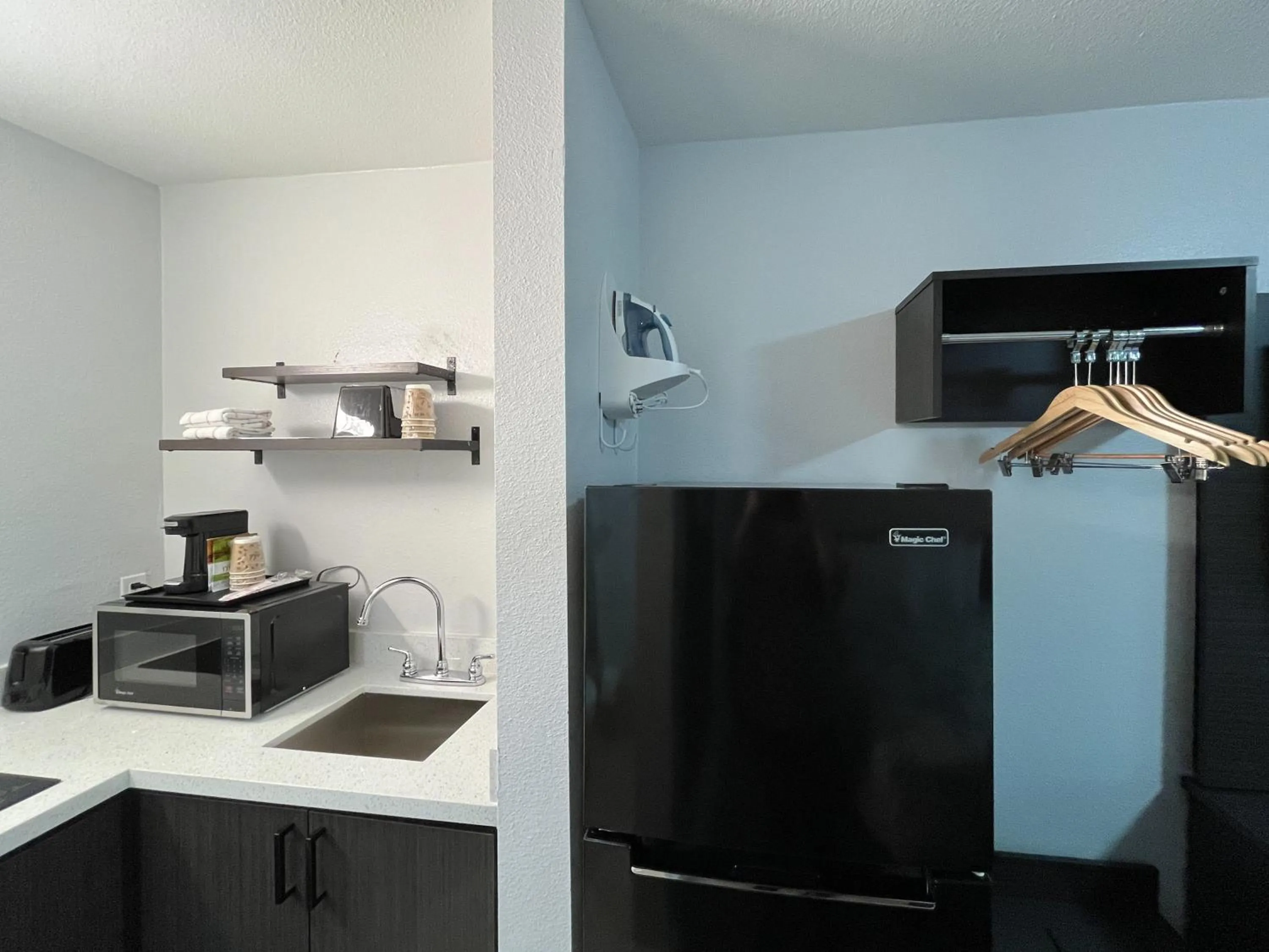 kitchen in Studio 6 Conroe, TX