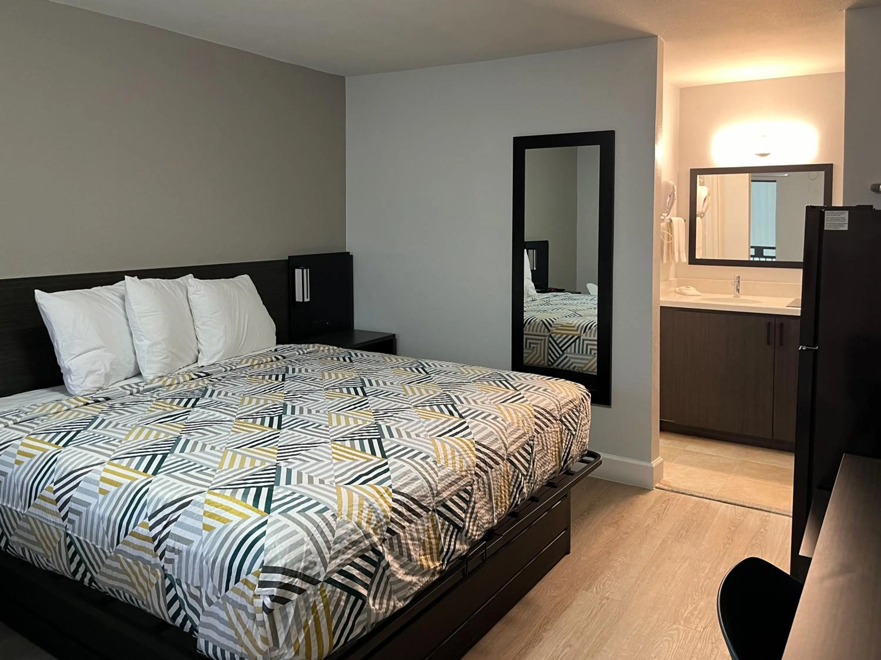 Bedroom in Studio 6 Conroe, TX