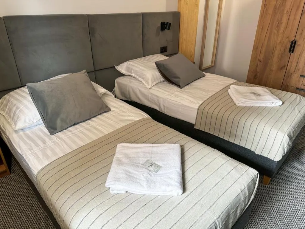 Bed in Hotel Czerwone Korale