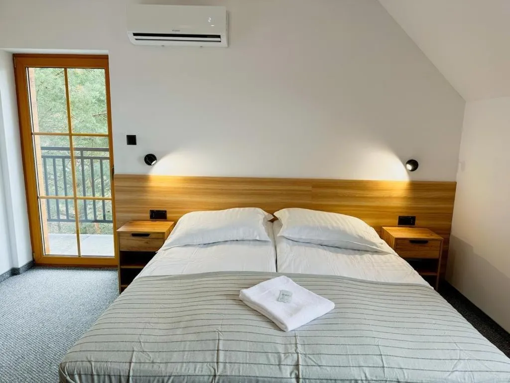 Bed in Hotel Czerwone Korale