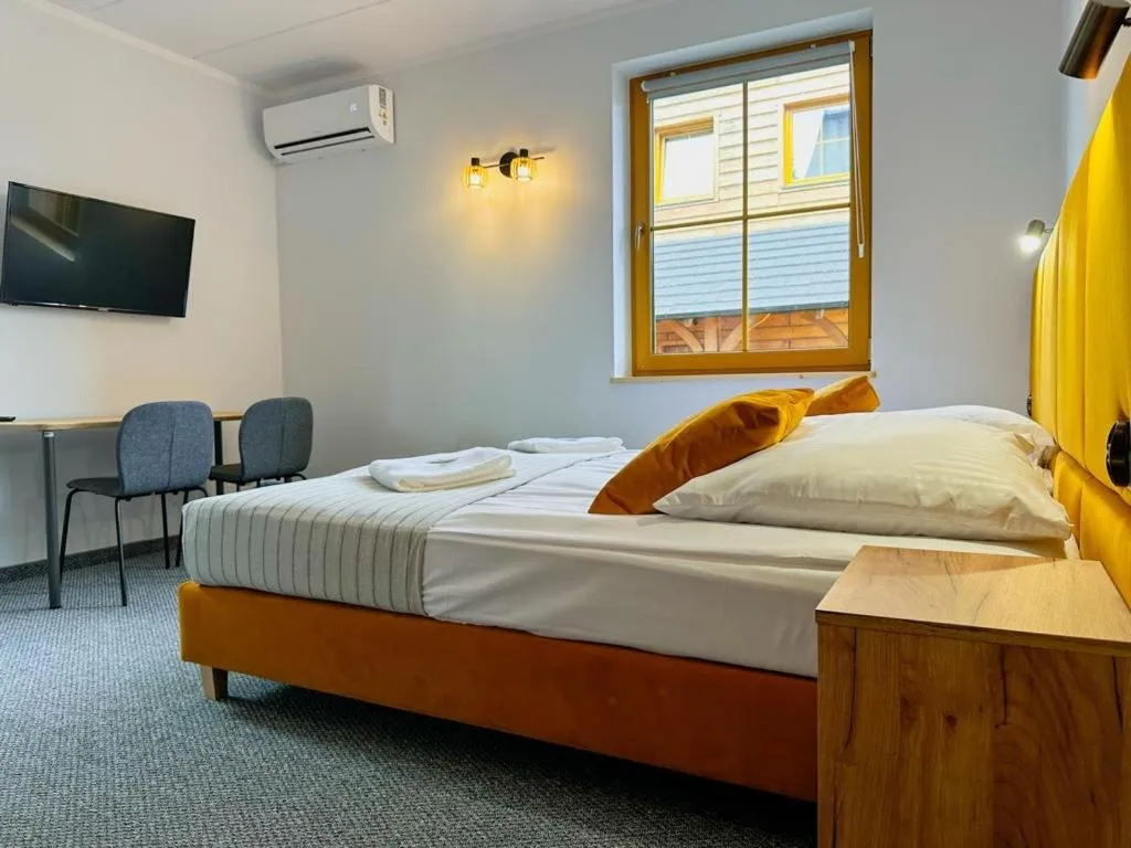 Bed in Hotel Czerwone Korale