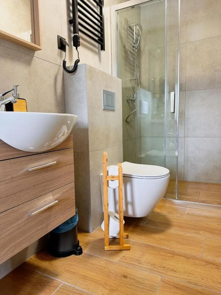 Shower in Hotel Czerwone Korale