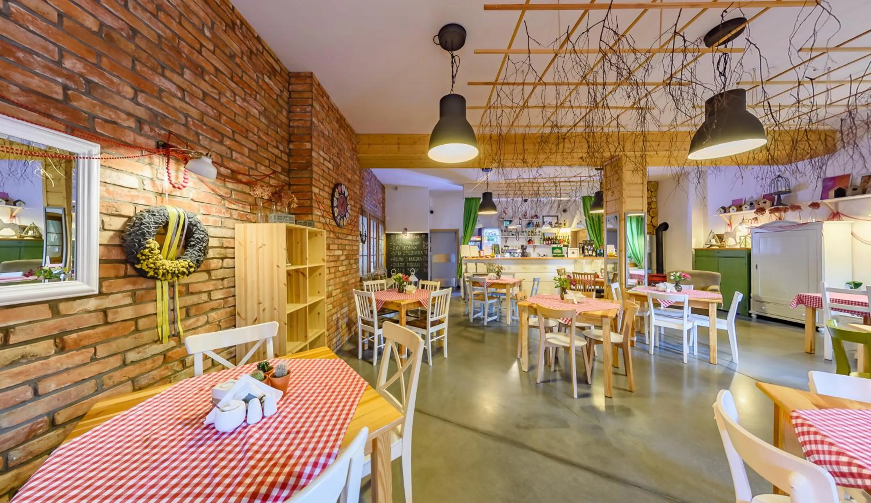 Restaurant/places to eat in Hotel Czerwone Korale