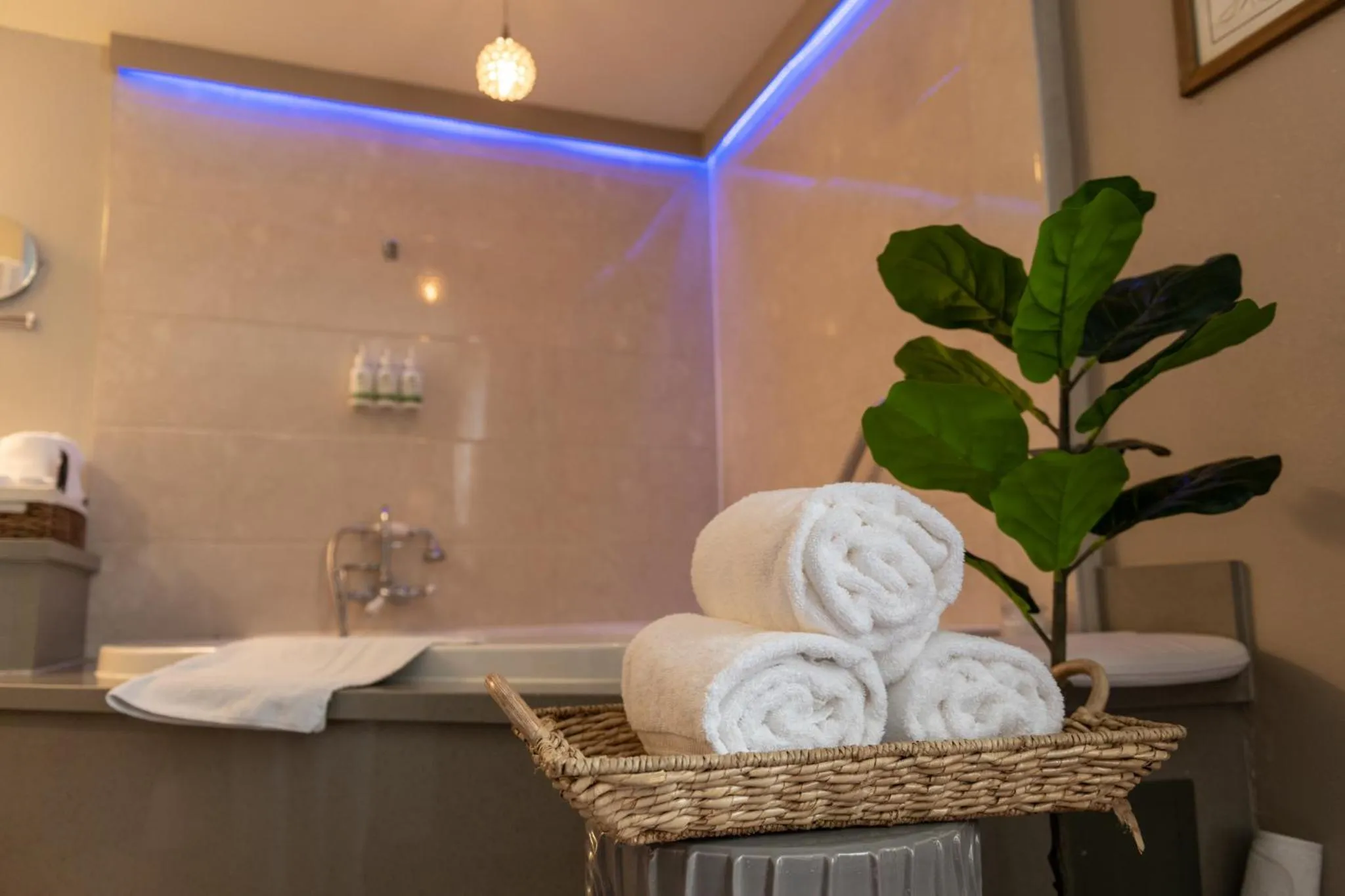 Bathroom in GreenTree Inn & Suites Los Angeles - Alhambra - Pasadena