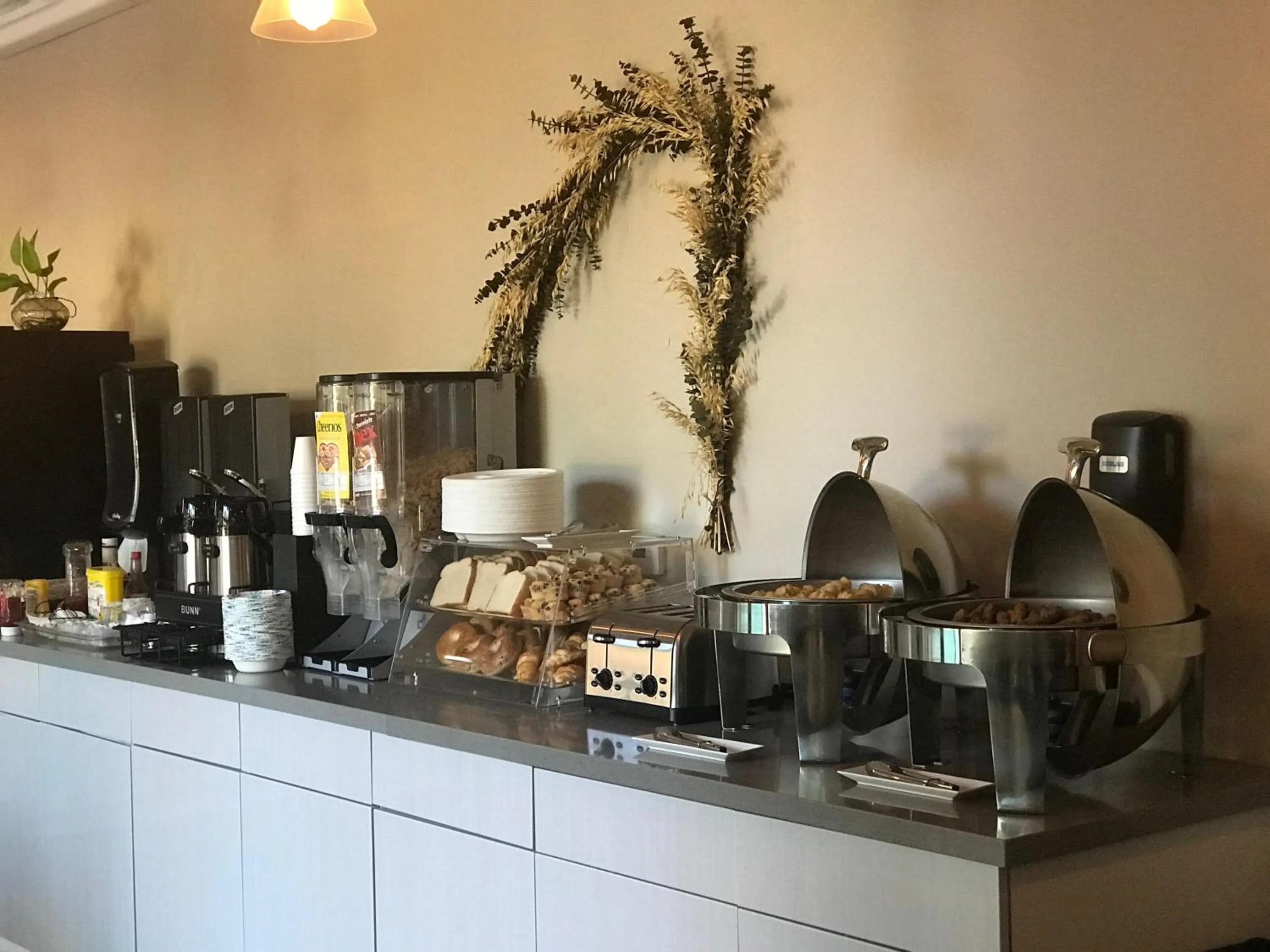 Continental breakfast in GreenTree Inn & Suites Los Angeles - Alhambra - Pasadena