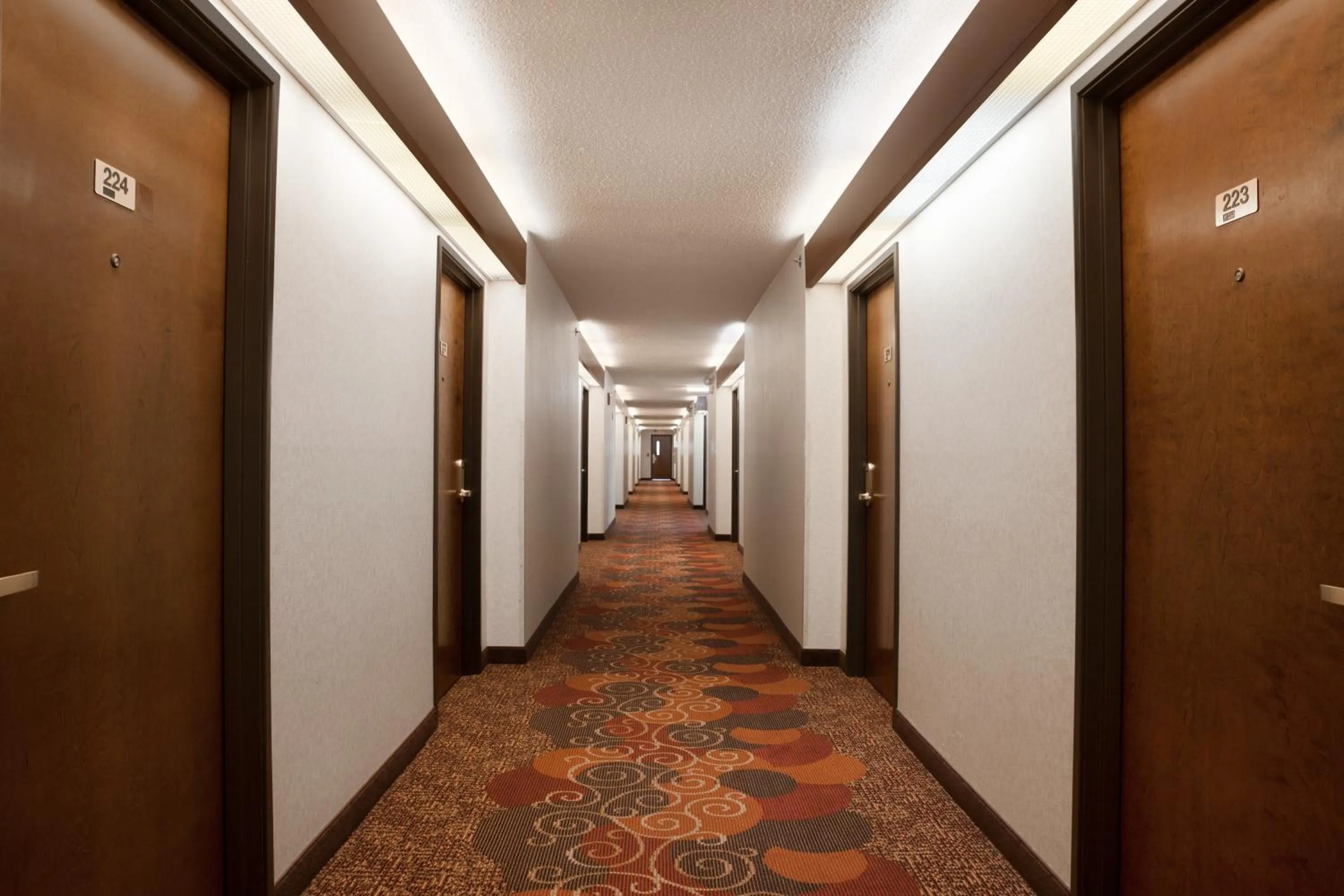 Super 8 by Wyndham Evansville North