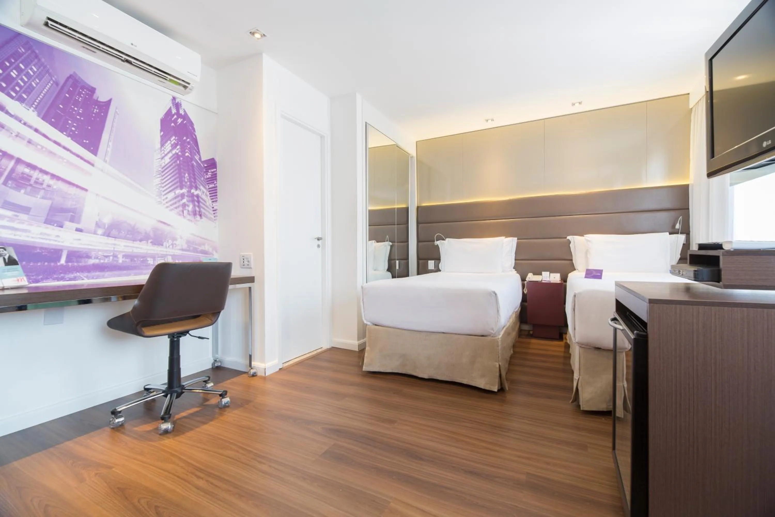 Photo of the whole room, Bed in Mercure Sao Paulo Vila Olimpia