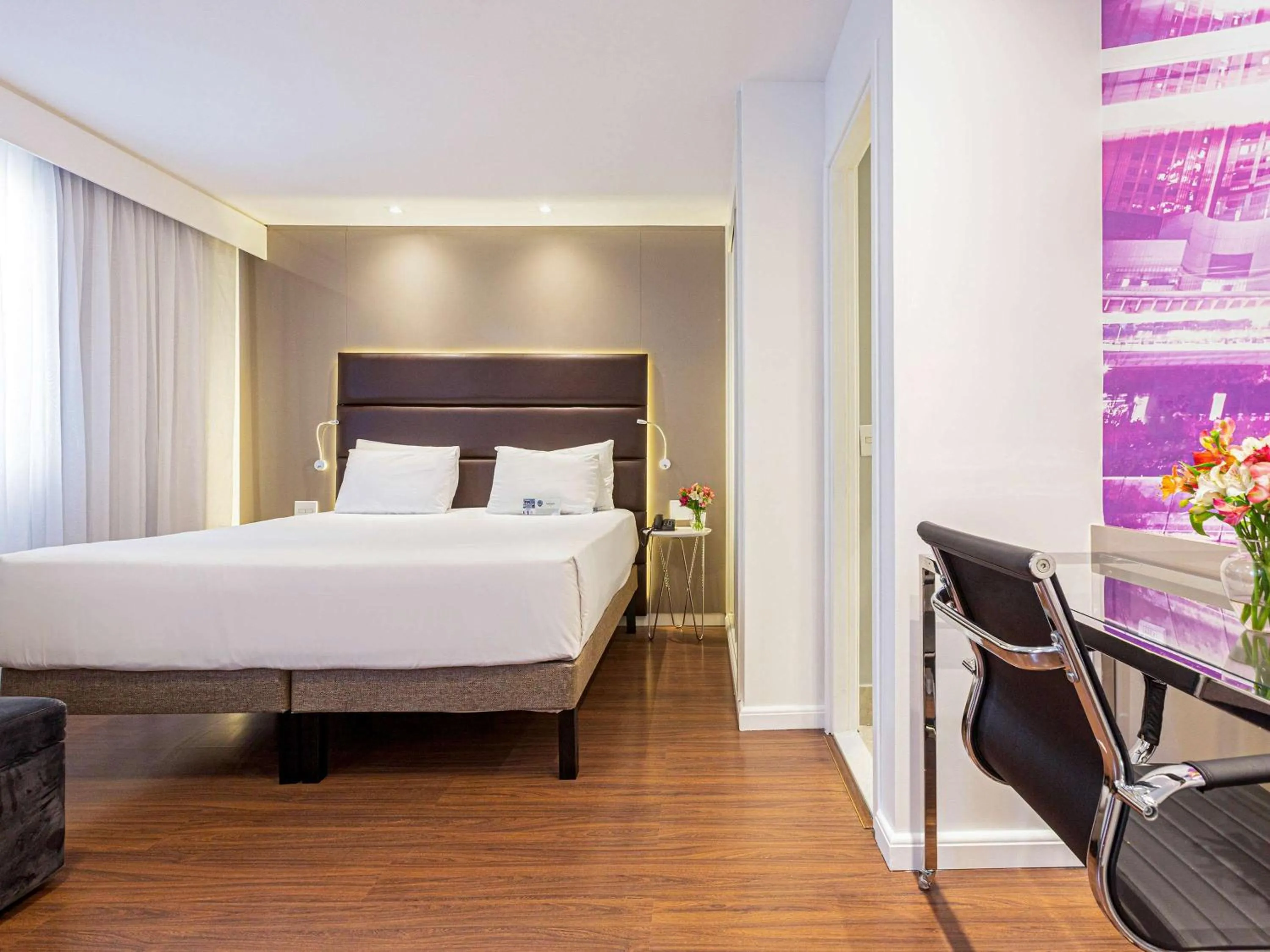 Photo of the whole room, Bed in Mercure Sao Paulo Vila Olimpia