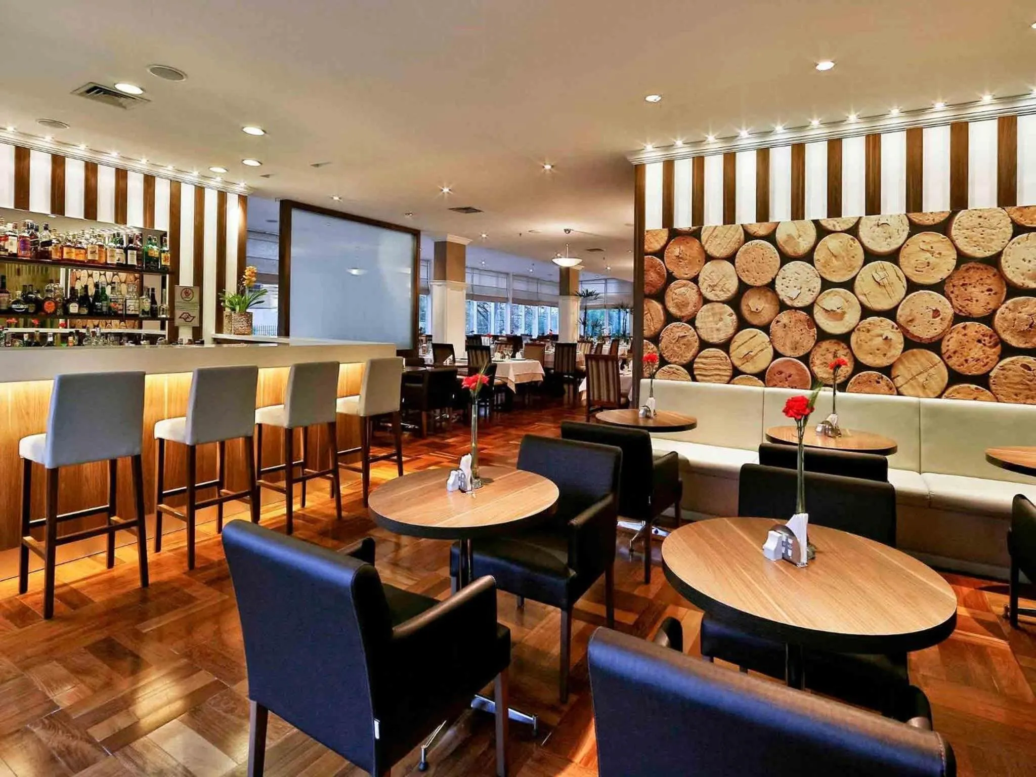 Lounge or bar in Mercure São Paulo Vila Olímpia