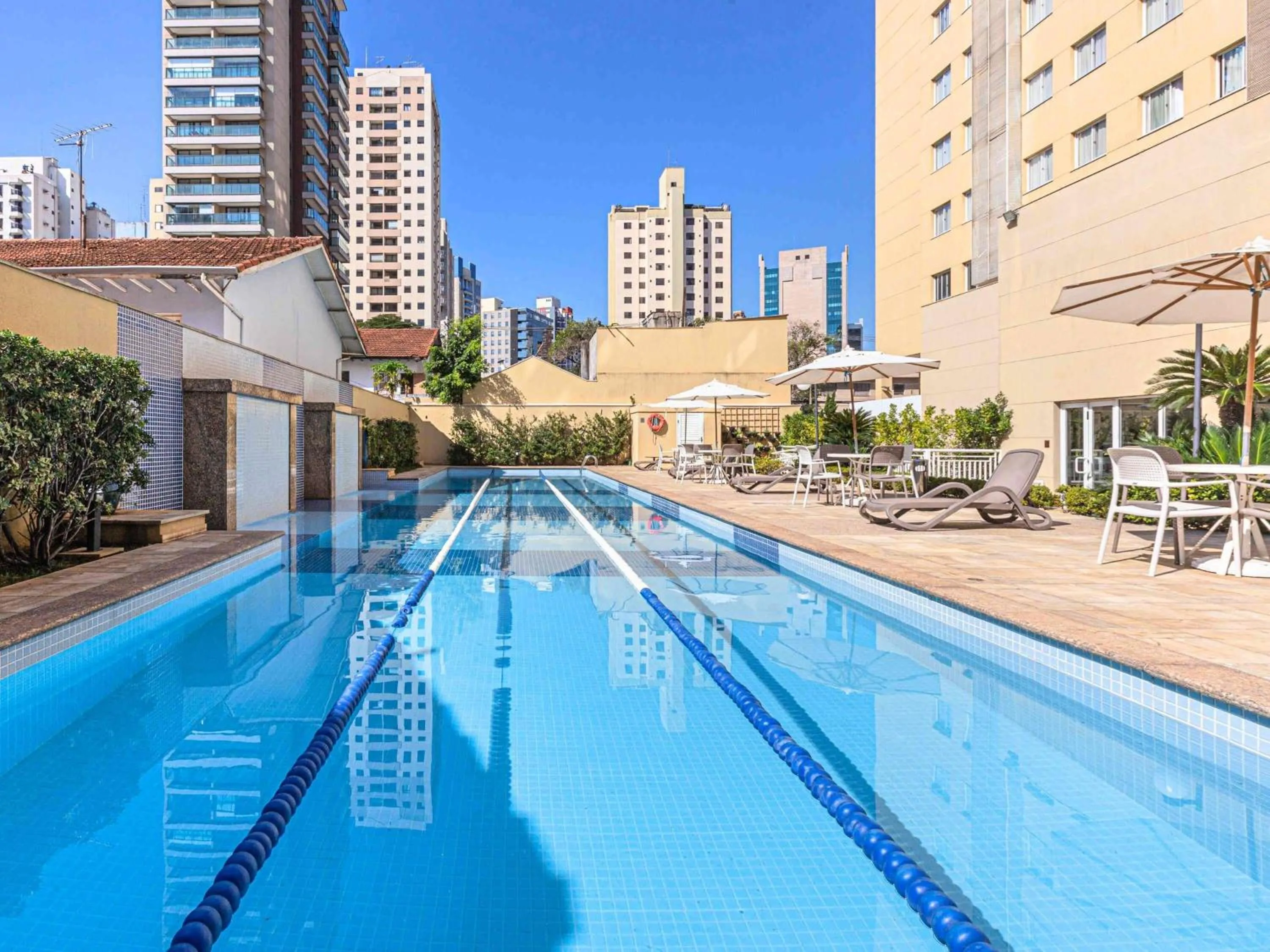 Pool view in Mercure Sao Paulo Vila Olimpia