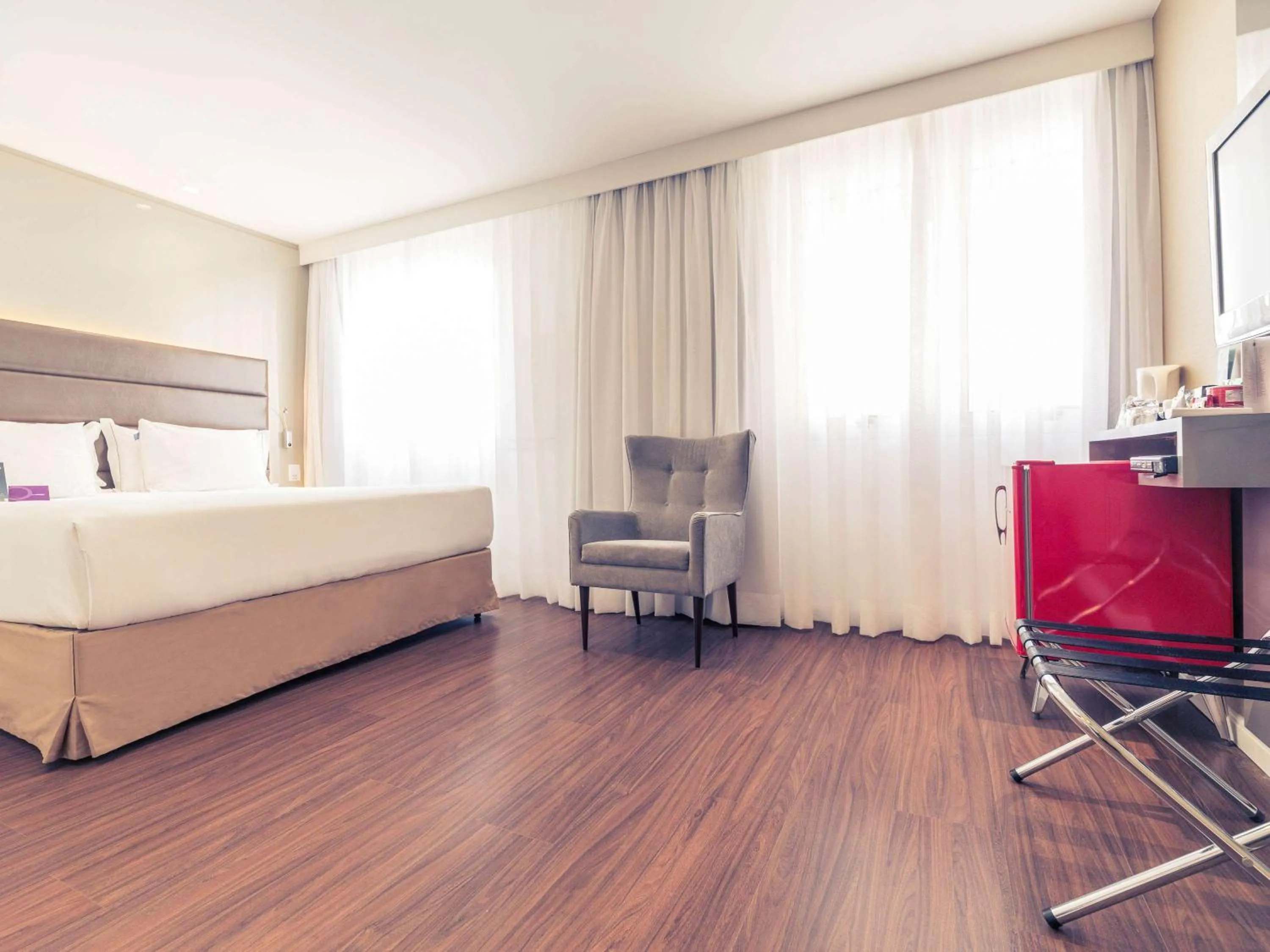 Photo of the whole room, Bed in Mercure Sao Paulo Vila Olimpia