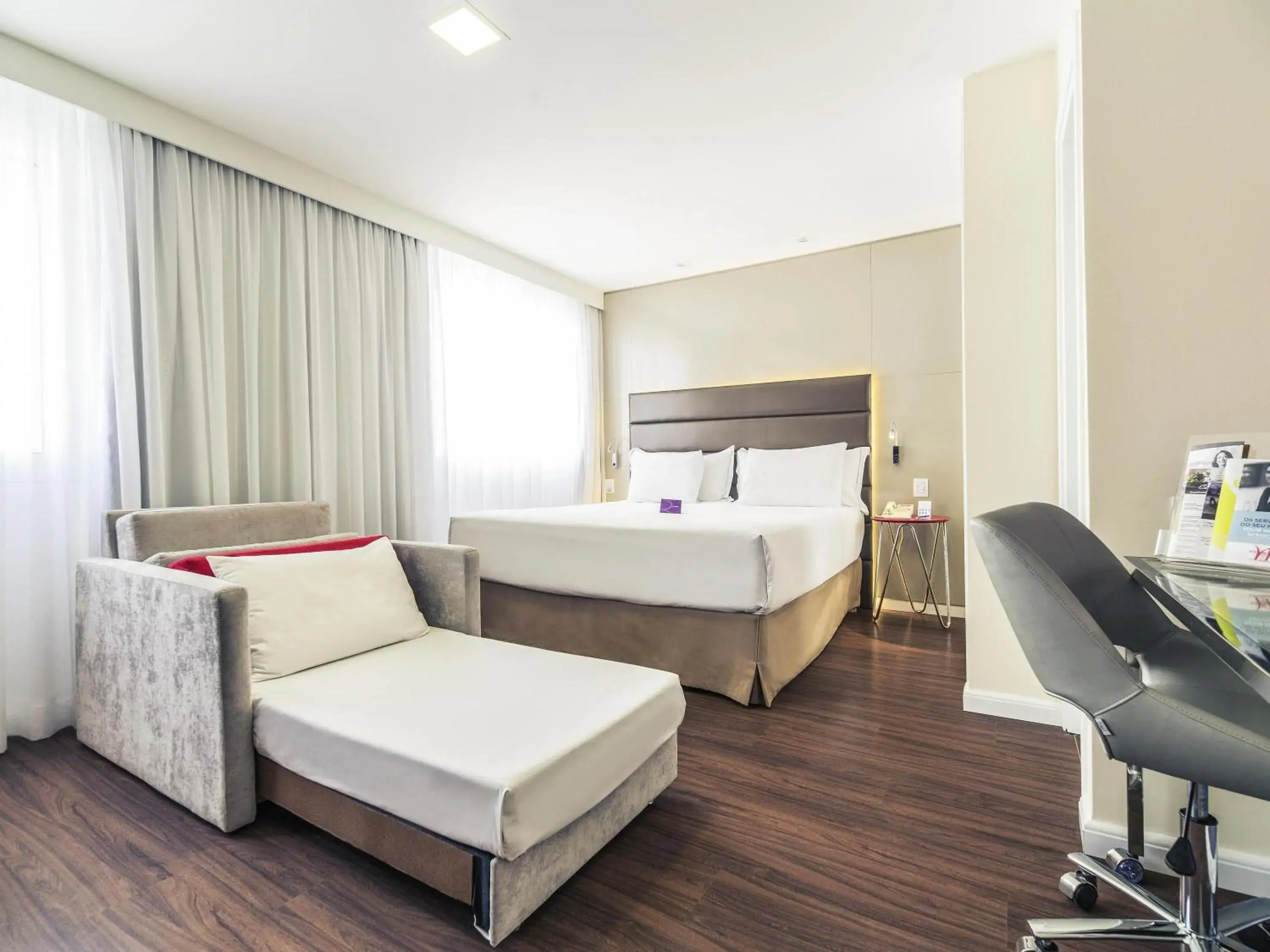 Superior Apartment with King Bed and View in Mercure Sao Paulo Vila Olimpia Superior Apartment with King Bed and View in Mercure Sao Paulo Vila Olimpia