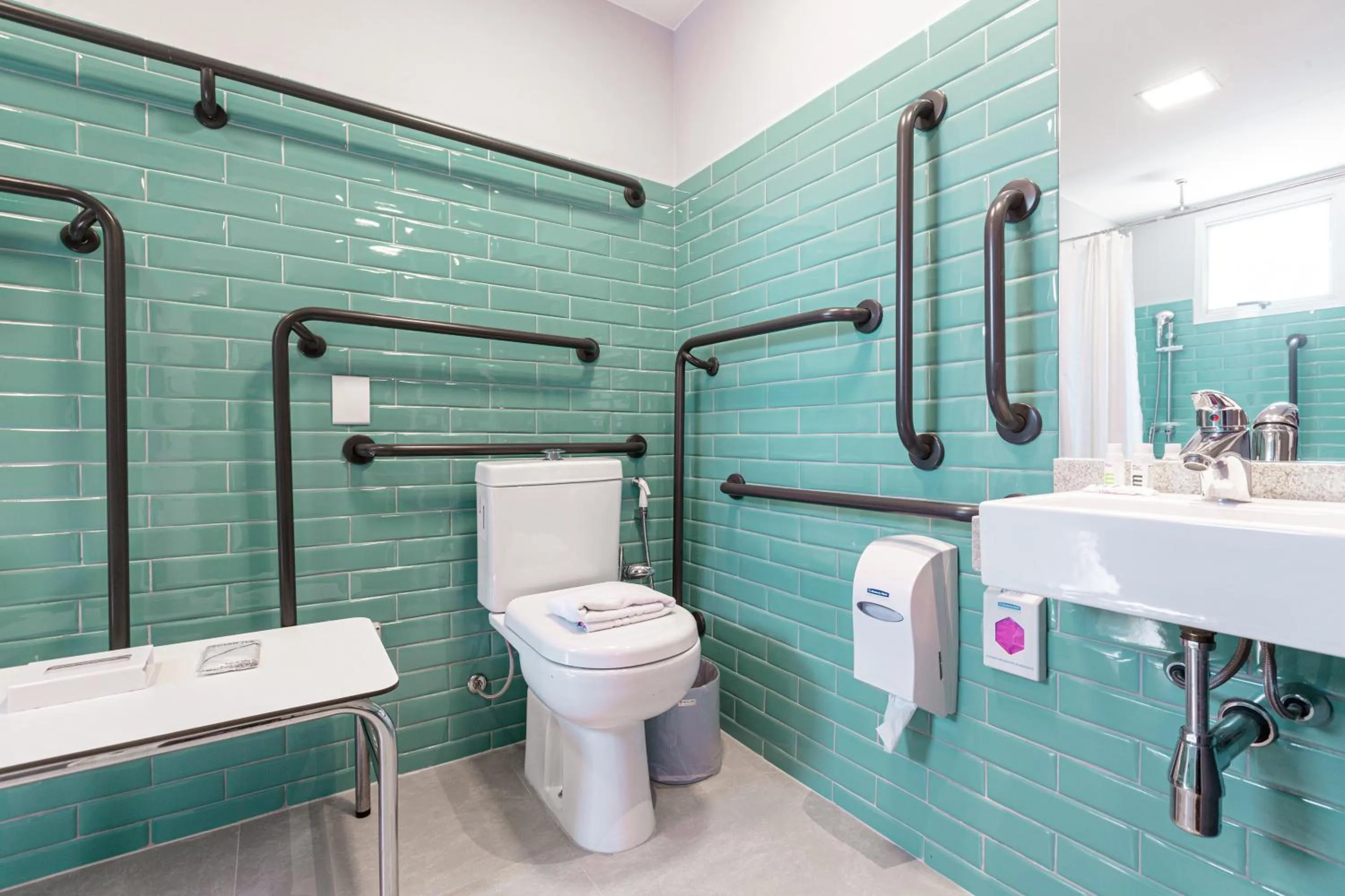 Toilet in Mercure Sao Paulo Vila Olimpia