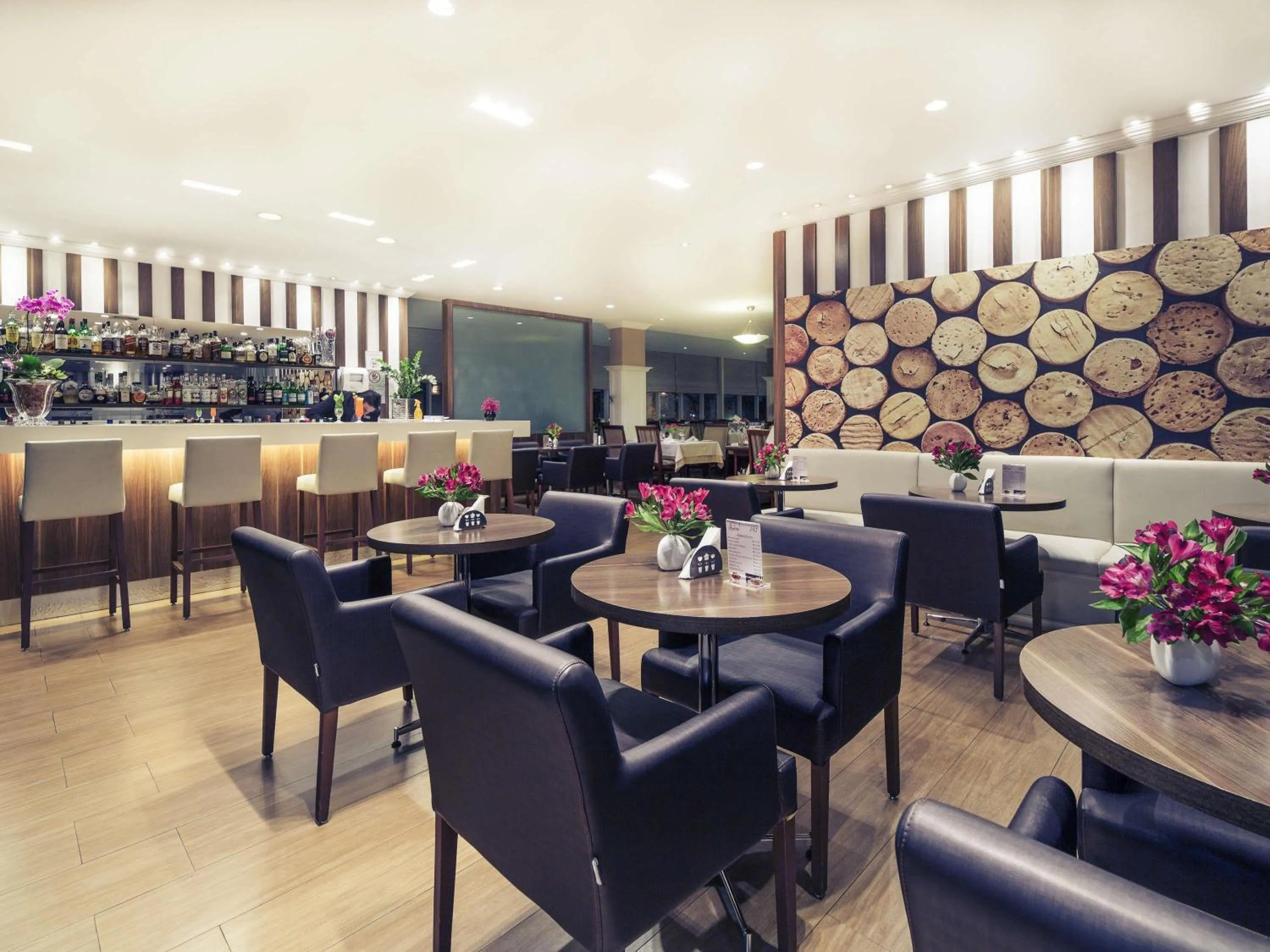 Lounge or bar in Mercure Sao Paulo Vila Olimpia