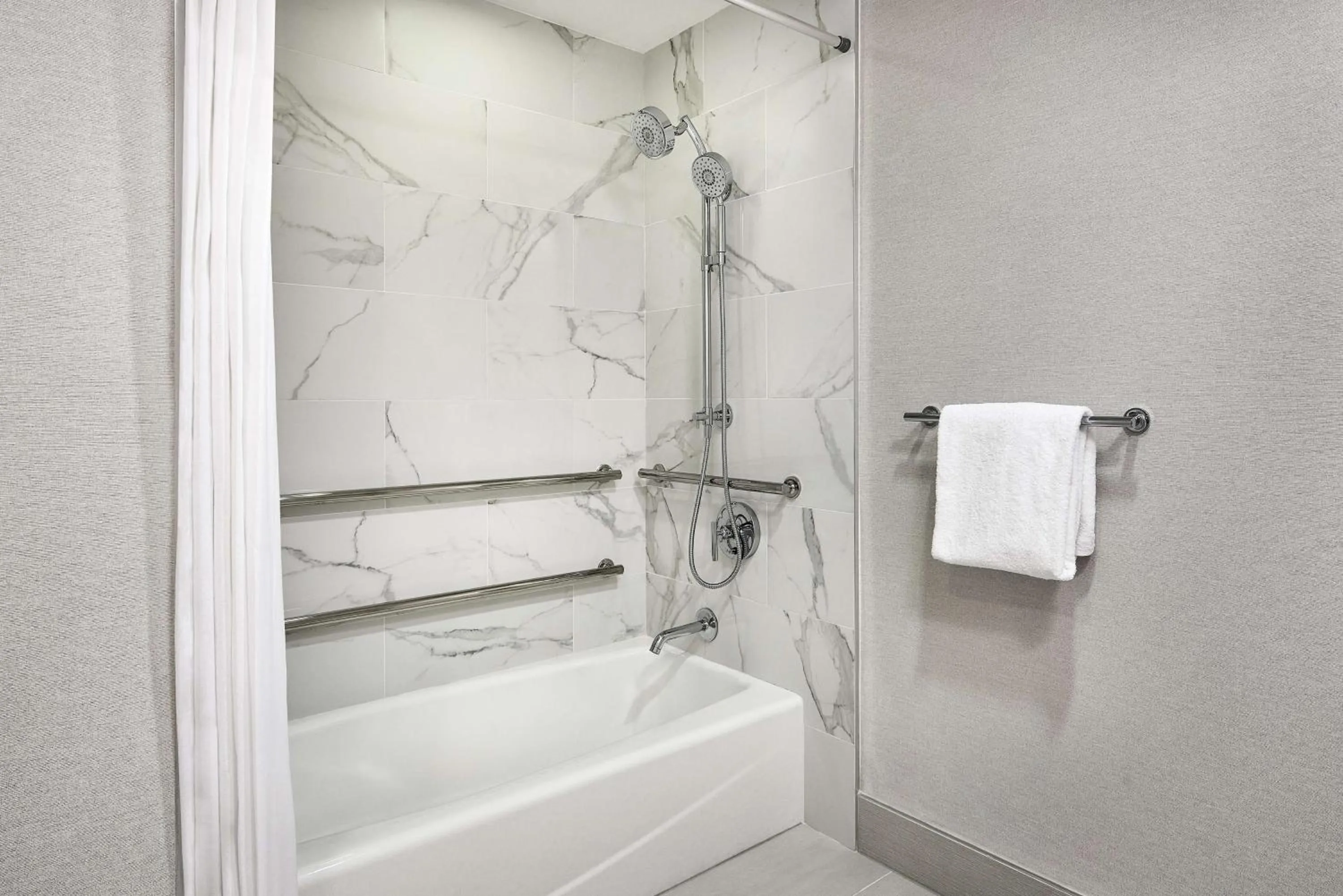 Bathroom in Faro Blanco Resort & Yacht Club Marathon, Curio by Hilton