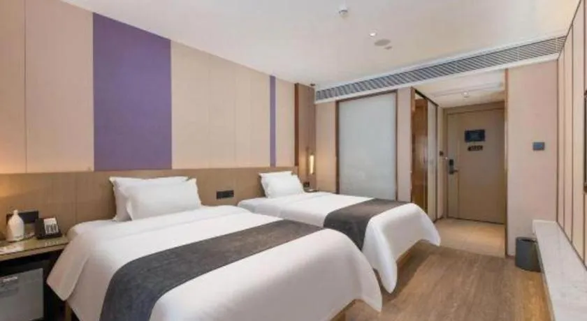 Bed in Lavande Hotel Shenzhen Dongmen Shuibeicuizhu Metro Station