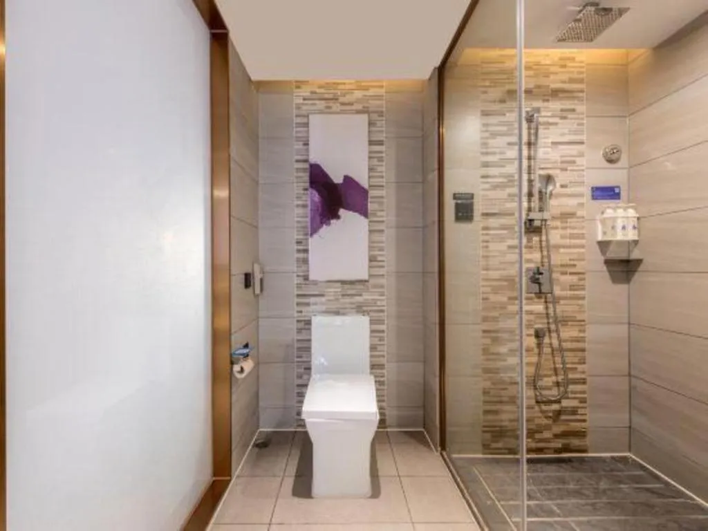 Lavande Hotel Shenzhen Dongmen Shuibeicuizhu Metro Station