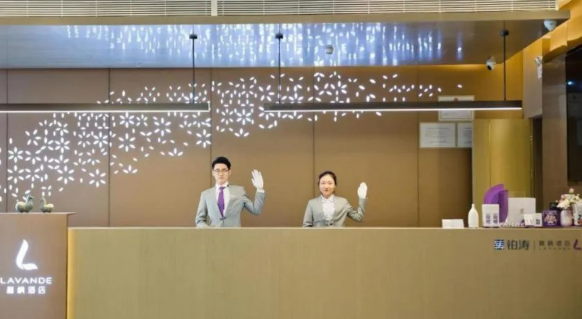 Lavande Hotel Shenzhen Dongmen Shuibeicuizhu Metro Station
