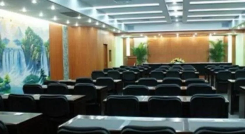 Lavande Hotel Shenzhen Dongmen Shuibeicuizhu Metro Station