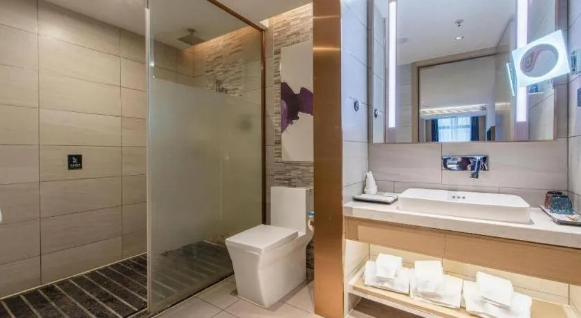 Lavande Hotel Shenzhen Dongmen Shuibeicuizhu Metro Station