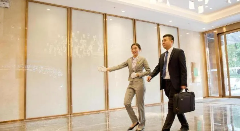 Lavande Hotel Shenzhen Dongmen Shuibeicuizhu Metro Station